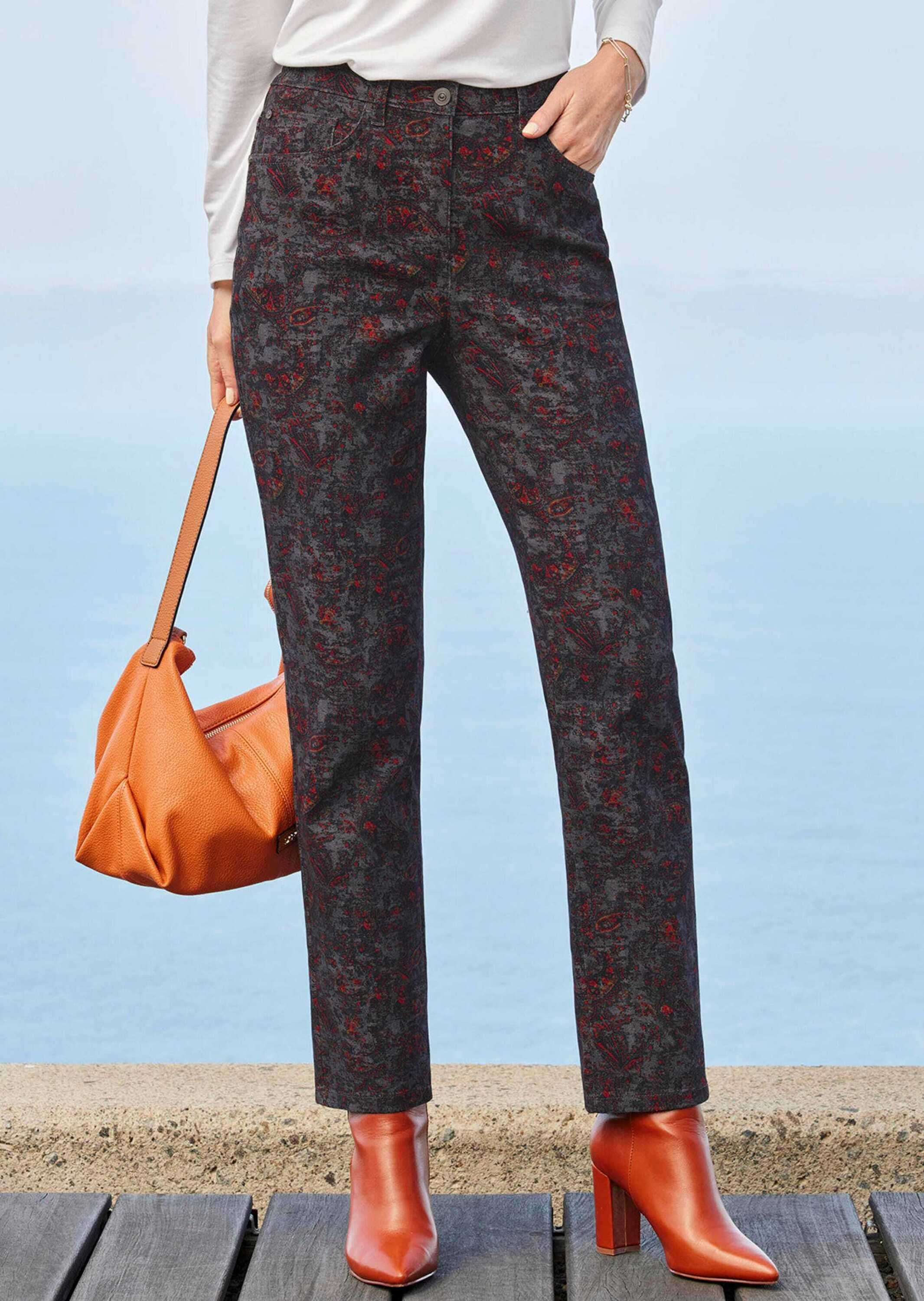 Thumbnail - GOLDNER 2-in-1-Hose "Kurzgröße Druckhose CARLA mit Paisley-Muster"