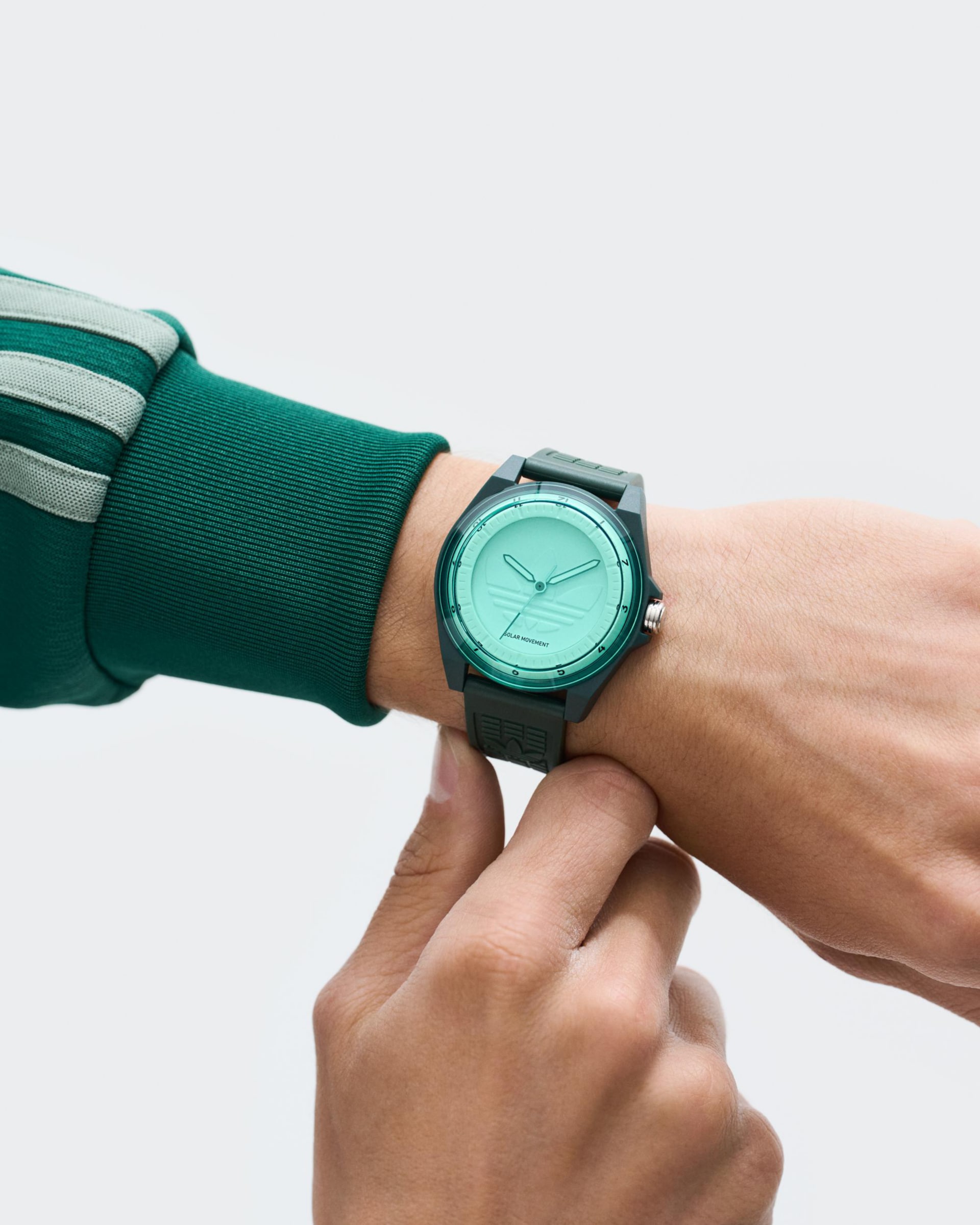 adidas Originals Solaruhr »PROJECT FOUR SOLAR«, Quarzuhr, Armbanduhr, Herrenuhr, Damenuhr, Resinarmband