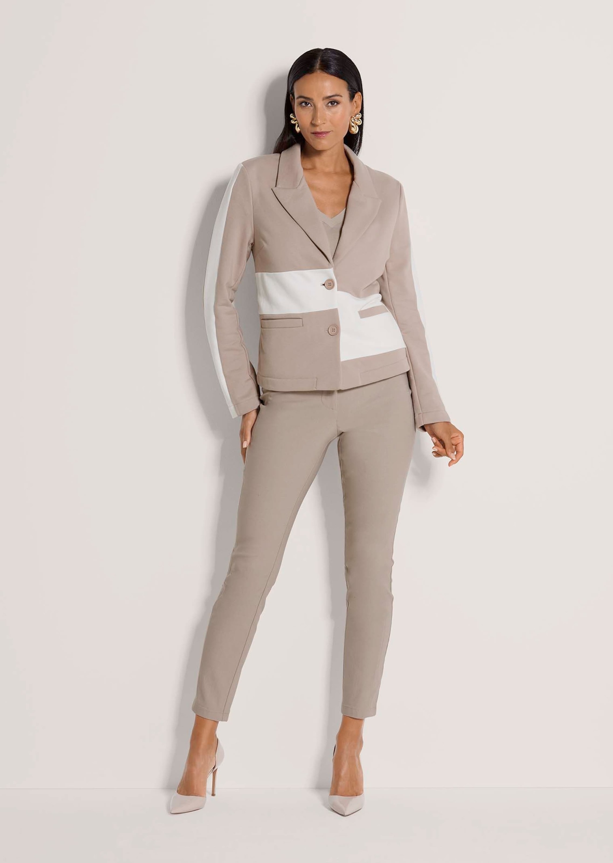 MADELEINE Langarmshirt "Blazer Elegante Businessjacke mit Kontrasten" Asymm günstig online kaufen