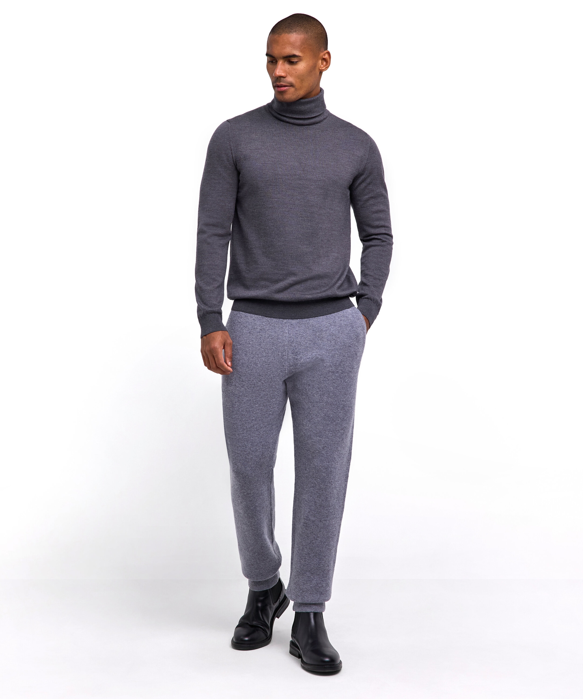 FALKE Strickpullover »Pure Merino Wool« 1 Stk.