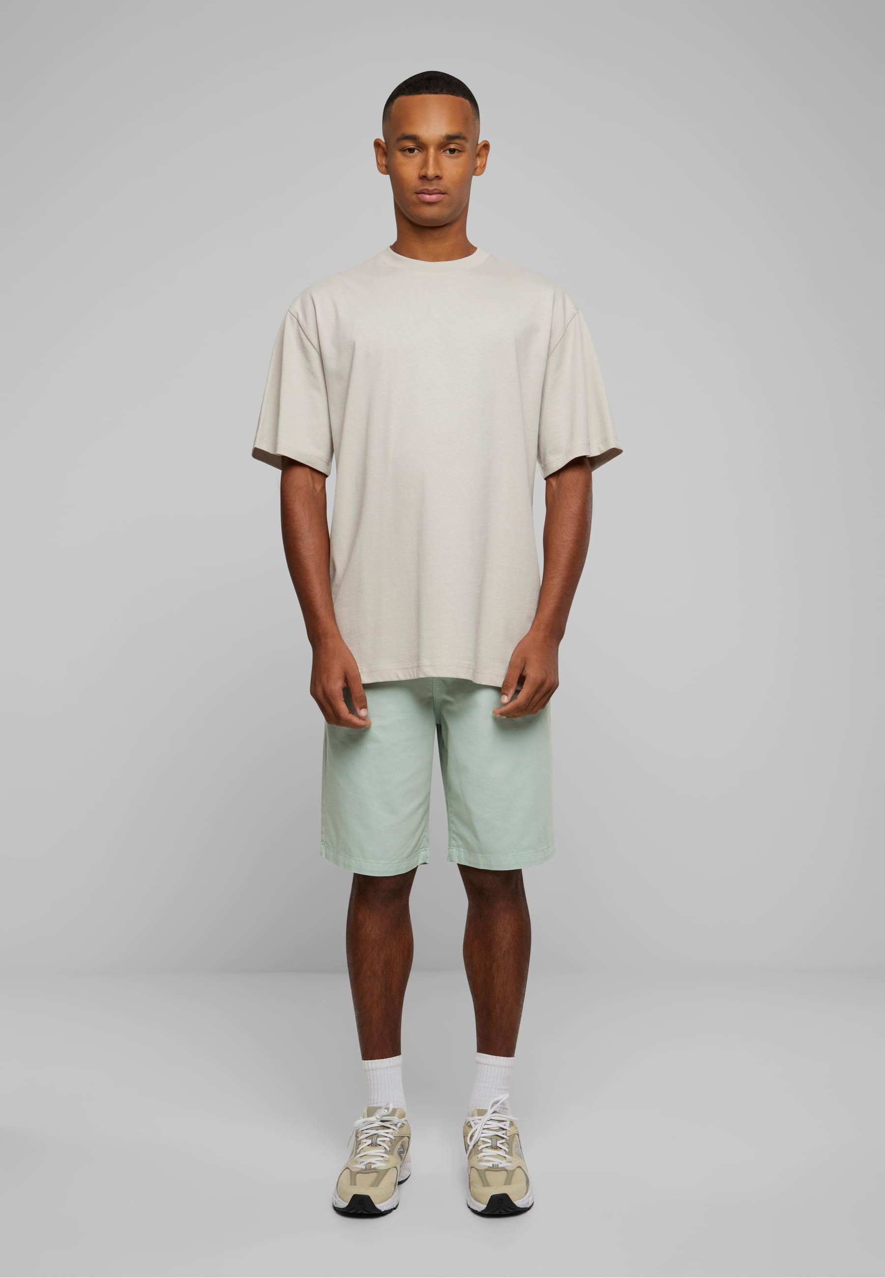 URBAN CLASSICS Chinoshorts »Urban Classics Herren Organic Skater Chino Shorts«, (1 tlg.)