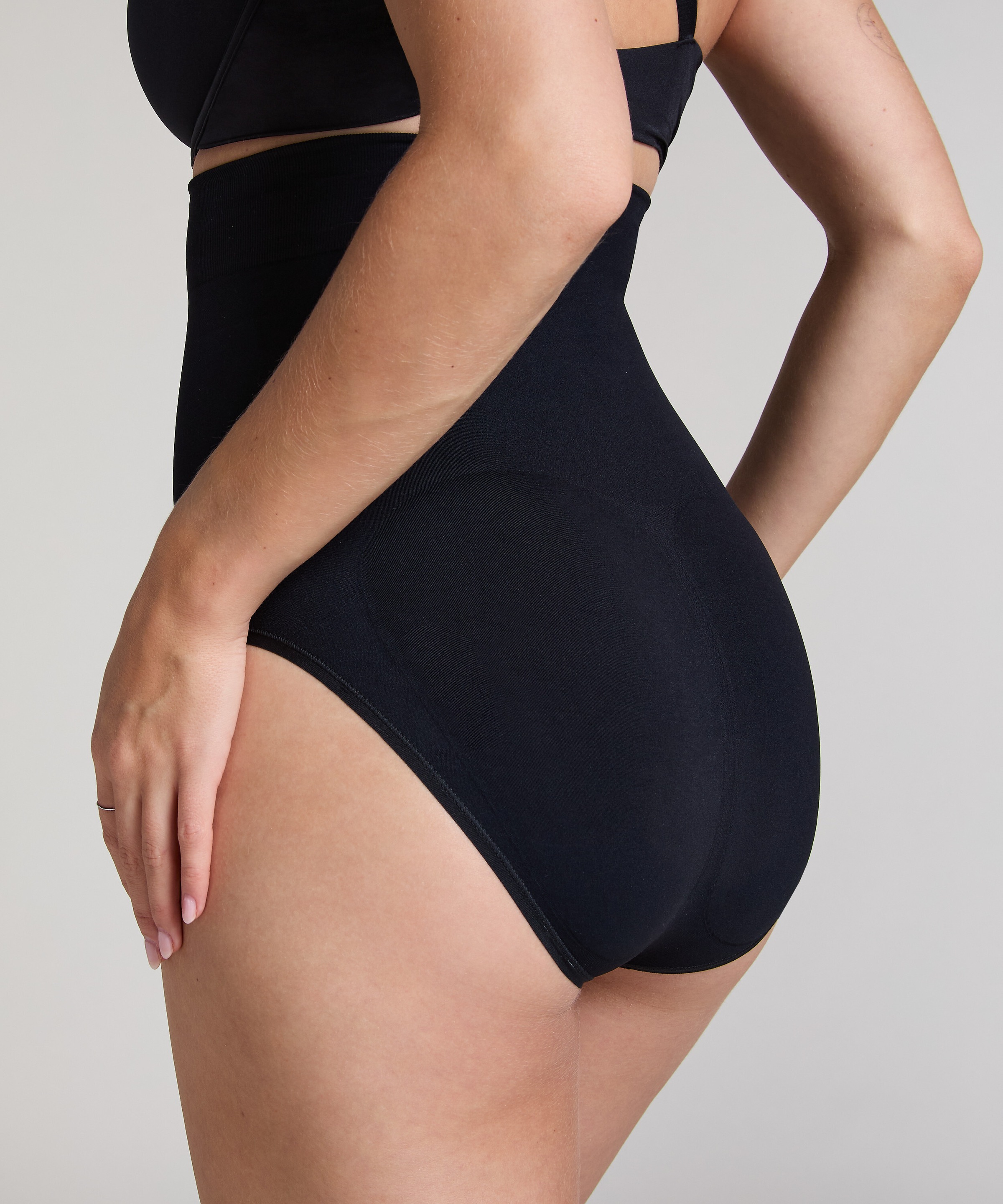 Hunkemöller Shapingslip »Nahtloser, hoch taillierter Slip Rio«