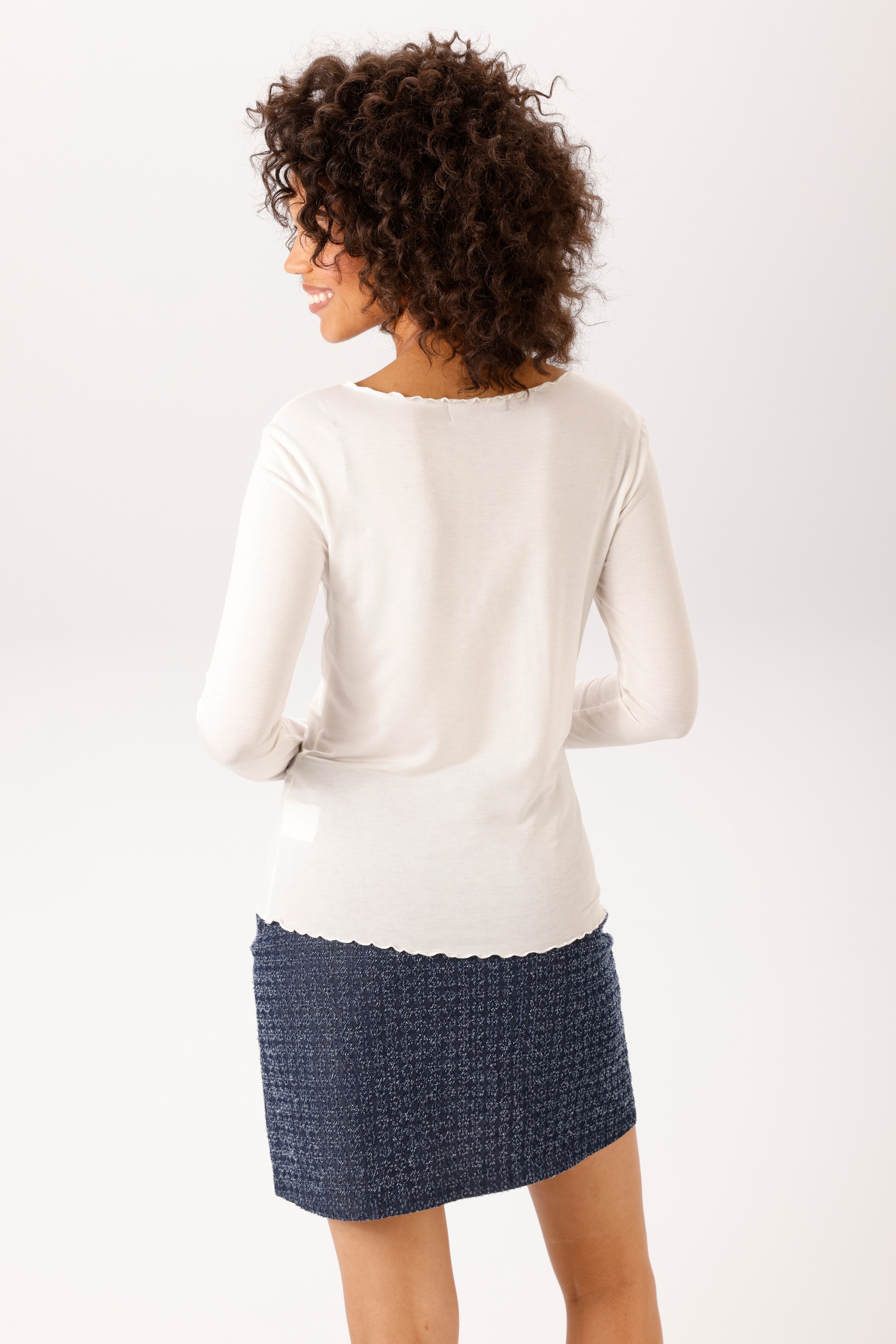 Aniston CASUAL Langarmshirt mit gewellten Abschlüssen - NEUE KOLLEKTION