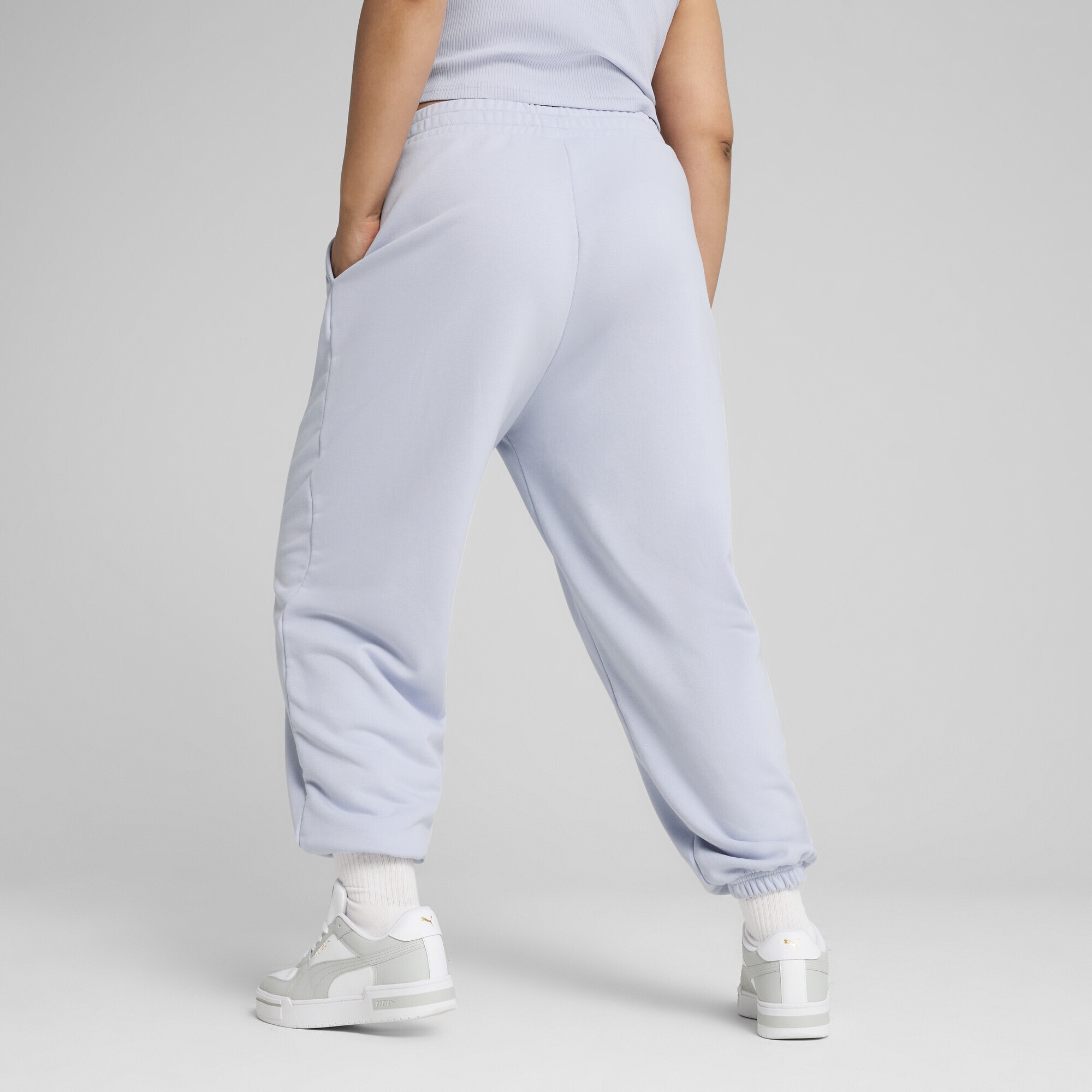 PUMA Sporthose »WARDROBE ESS Relaxed Fit Jogginghose Damen«