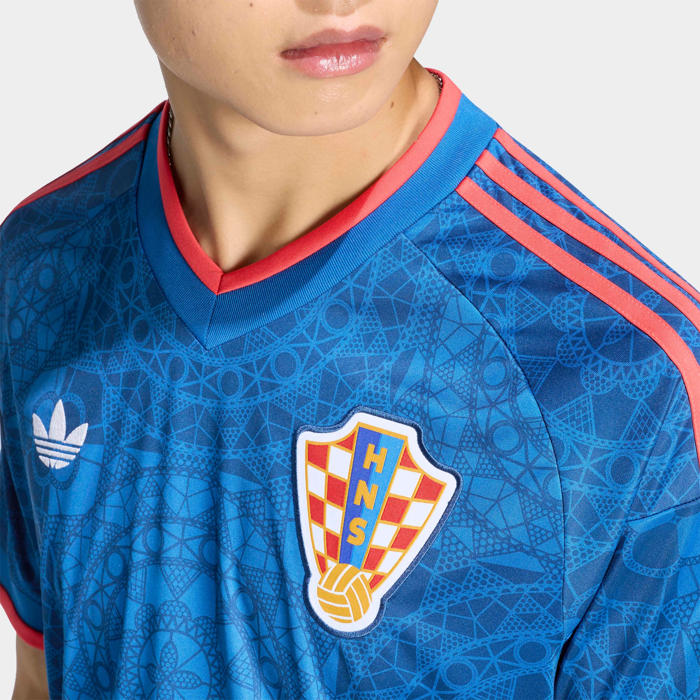adidas Performance Fußballtrikot »KROATIEN 26 AUSWÄRTSTRIKOT« mit Climacool Technologie, aus Polyester, mit V-Ausschnitt