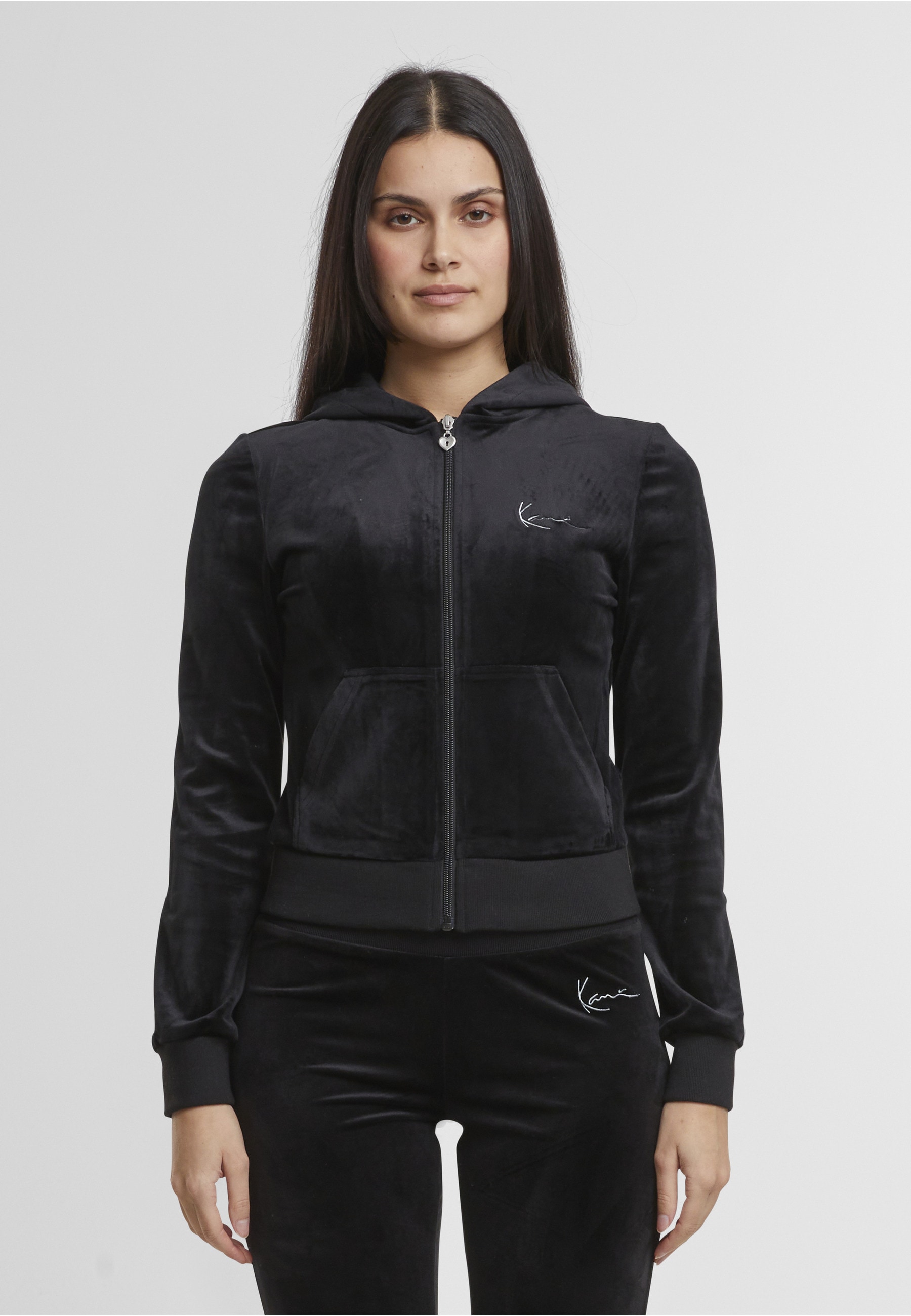 Karl Kani Outdoorjacke »Karl Kani Signature Rhinestone Velours Tight Trackjacket« 1 Stk. tlg. mit Kapuze