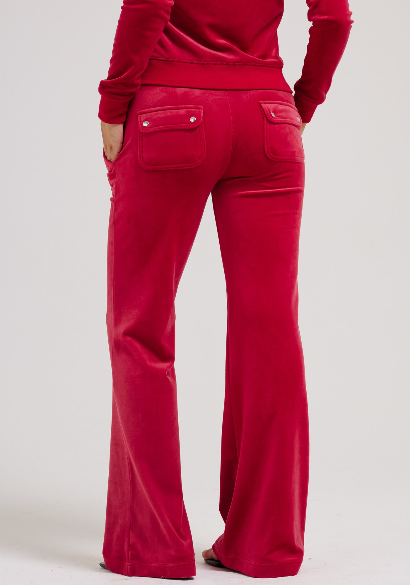 Juicy Couture Sweathose »LAYLA LOW RISE POCKETED FLARE PANT Damen«, Trainingshose Damen, Sweathose, Velour, Jogginghose mit Glitzer, Sale