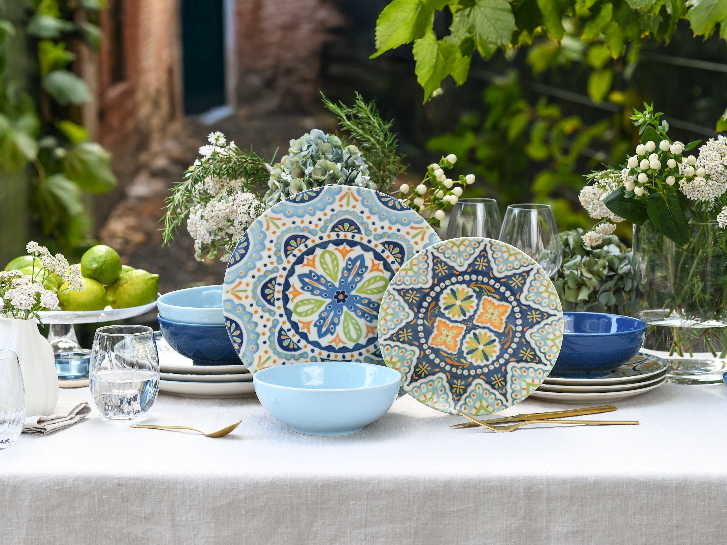 CreaTable Teller-Set »Patio, Geschirr-Set, 12-tlg.« Hellblaue und blaue Farbglasuren, Hochwertiges Steinzeug