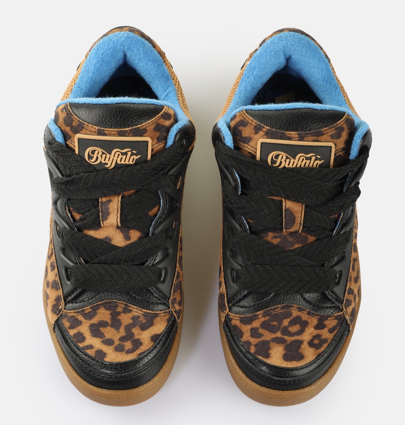 Buffalo Sneaker »LIBERTY SKATE«, Retro-Sneaker, Freizeitschuh, Schnürschuh in trendiger Leo-Optik