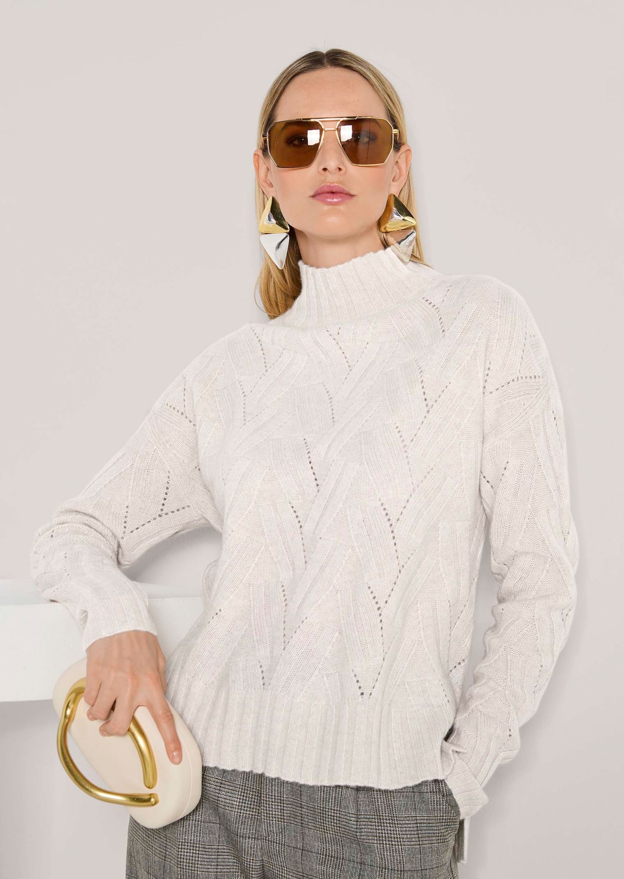 MADELEINE Longpullover »Kaschmirpullover Hochwertiger Wollpullover mit Strukturstrick« Cross over Muster mit Ajour