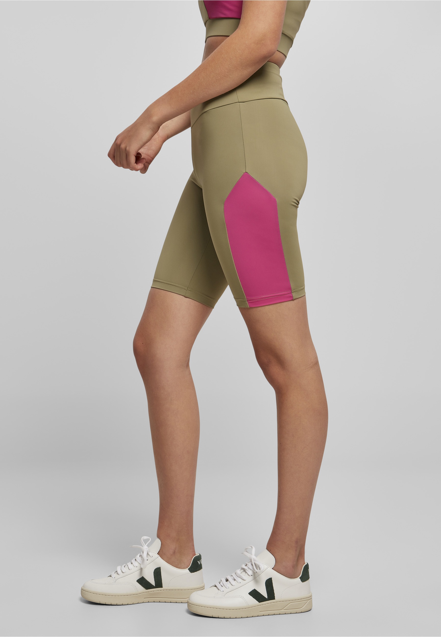 URBAN CLASSICS Radlerhose »Urban Classics Damen Ladies Color Block Cycle Shorts«