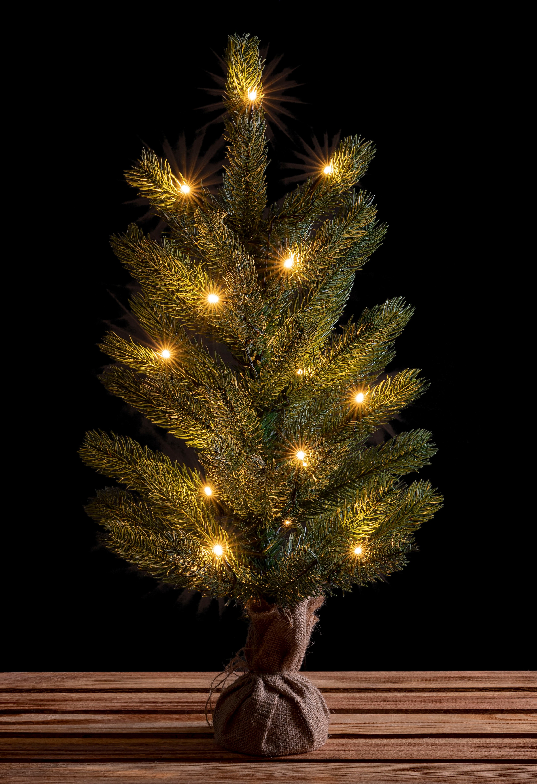 IC Winterworld Künstlicher Weihnachtsbaum »LED-Tannenbaum, künstlicher  Christbaum, Höhe ca. 60 cm«, Nordmanntanne, Weihnachtsdeko mit Jutebeutel um  den Betonfuß, Batteriebetrieb | BAUR