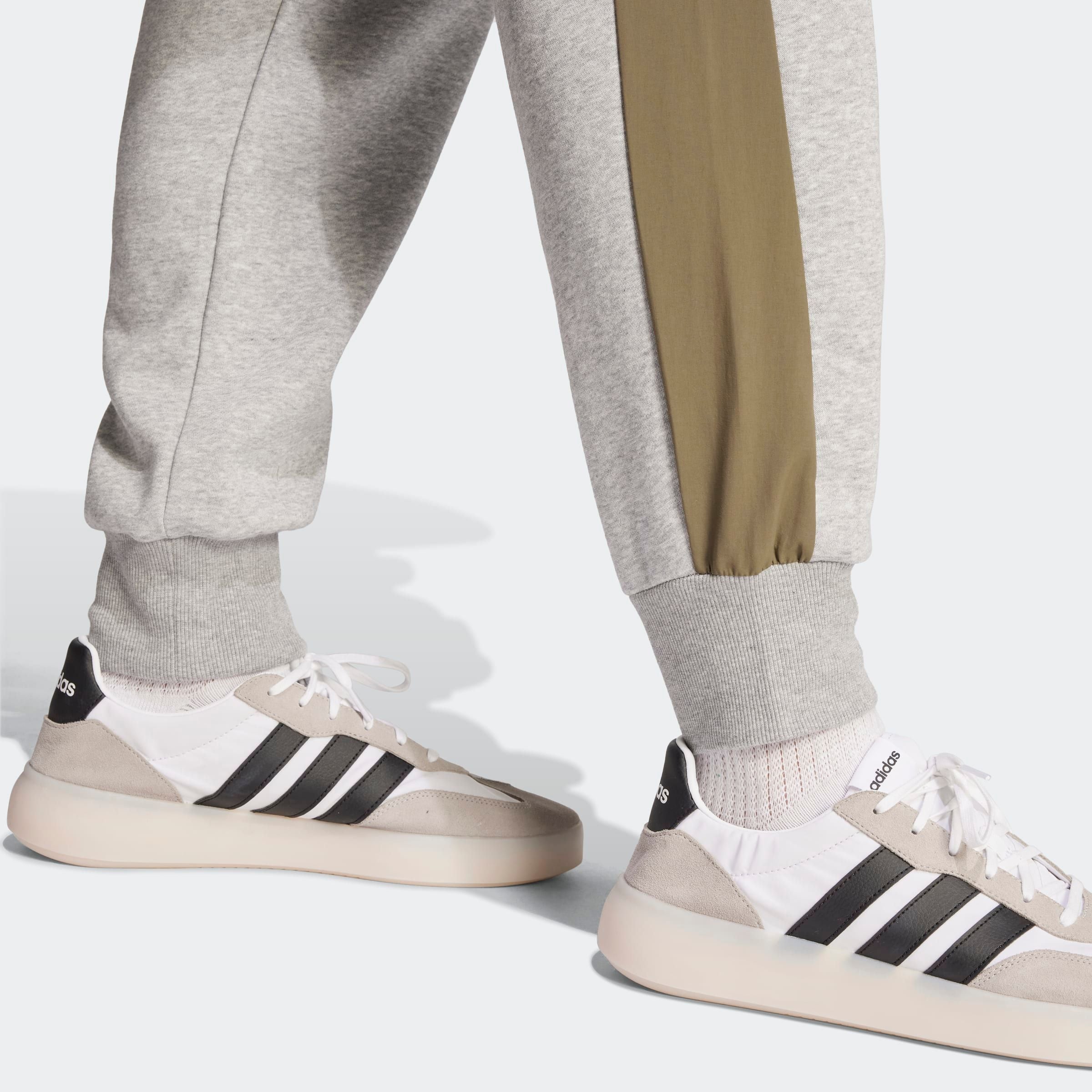 adidas Sportswear Sporthose »M ESS CB PT«, (1 tlg.), Essentials Sporthose mit Retro Style