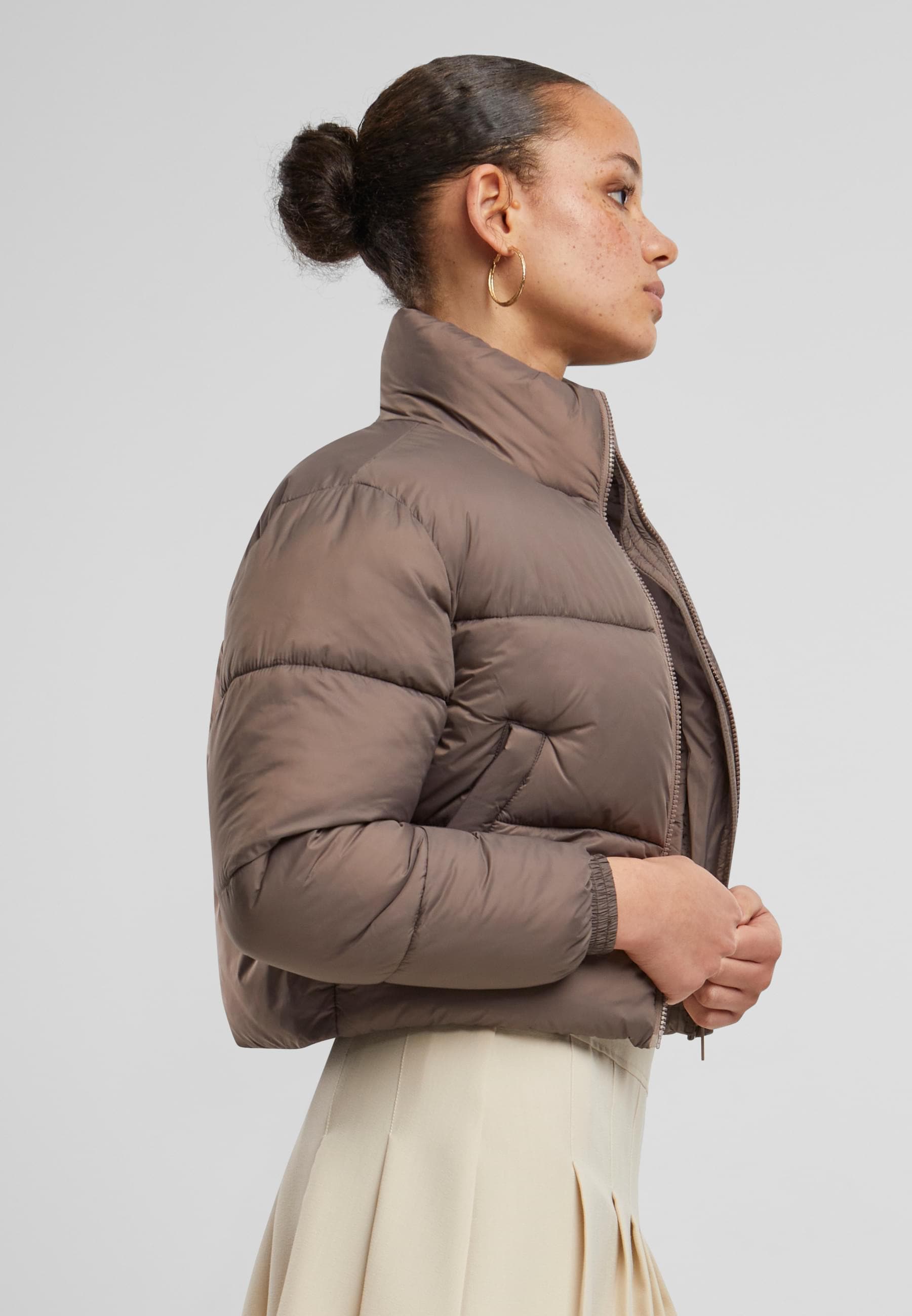 Karl Kani Winterjacke »Karl Kani Karl Kani Sport Patch Crop Puffer Jacket«, (1 St.), ohne Kapuze
