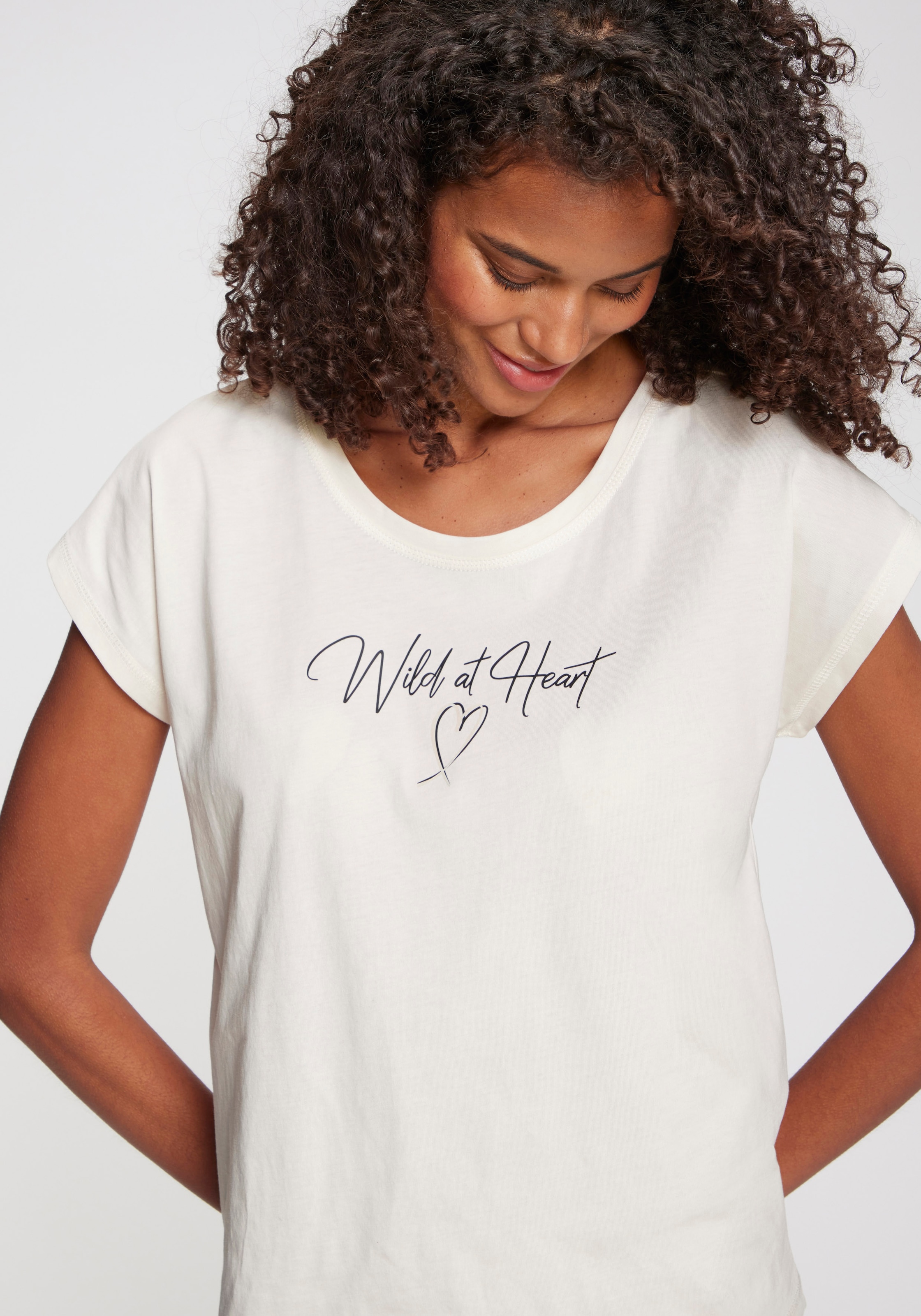 Vivance Dreams T-Shirt, mit Herzprint günstig online kaufen