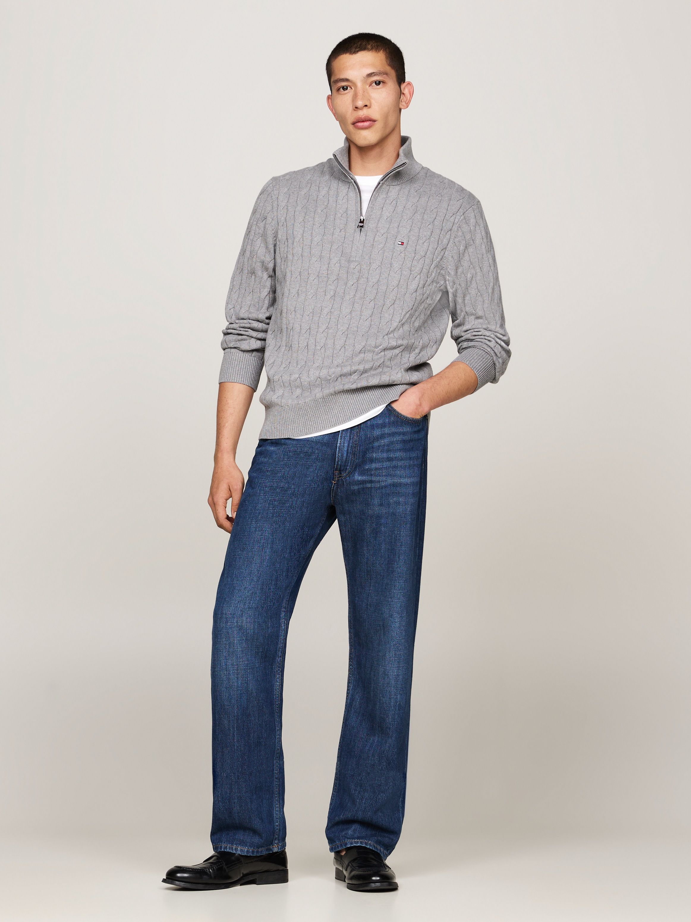 Thumbnail - Tommy Hilfiger Strickpullover "CLASSIC COTTON CABLE ZIP MOCK" mit modischem Zopfmuster