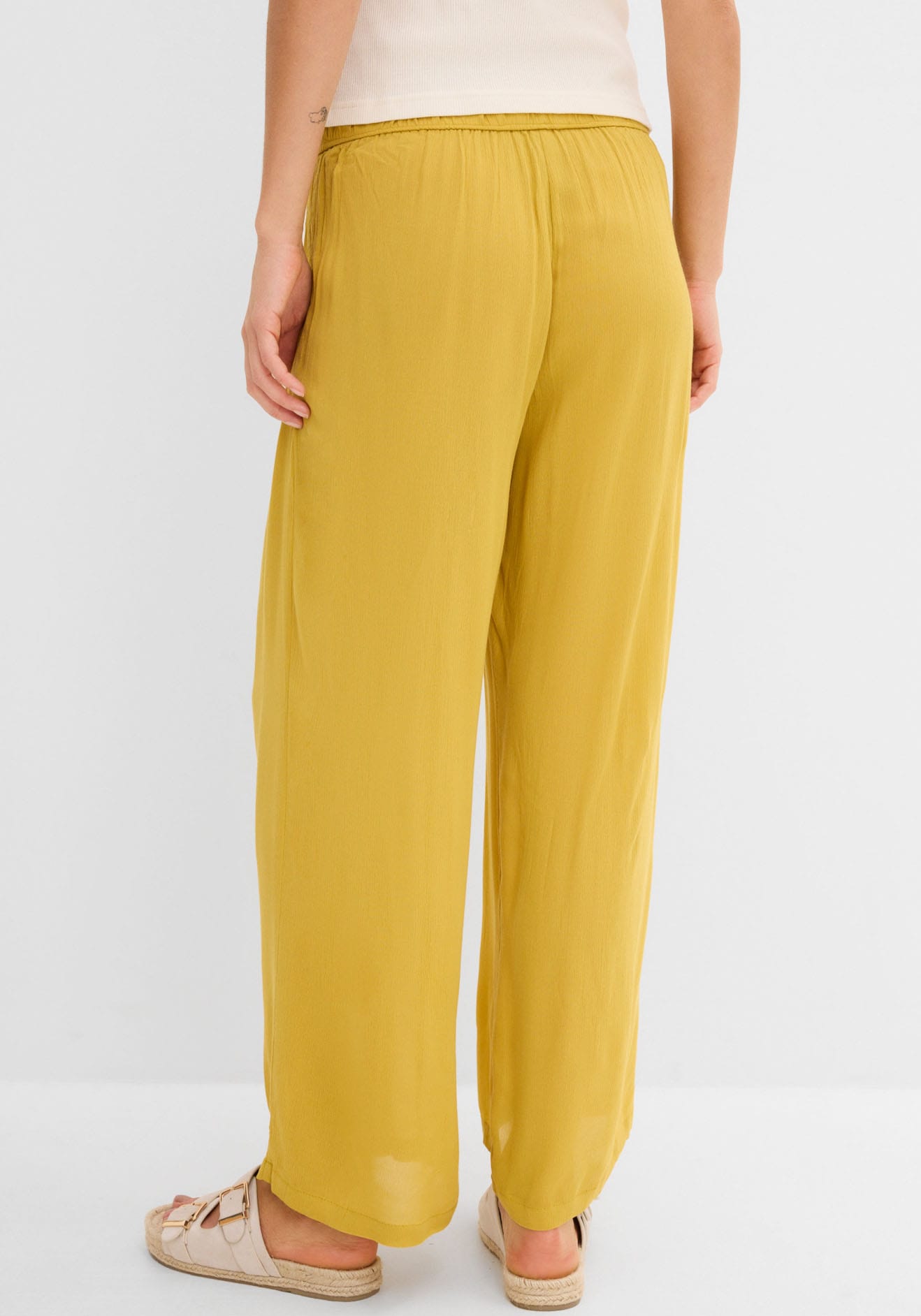 bonprix Marlene-Hose »Marlenehose aus fließender Viskose«  aus Viskose, lockere Passform, mit Bindeband, lässiger Stil