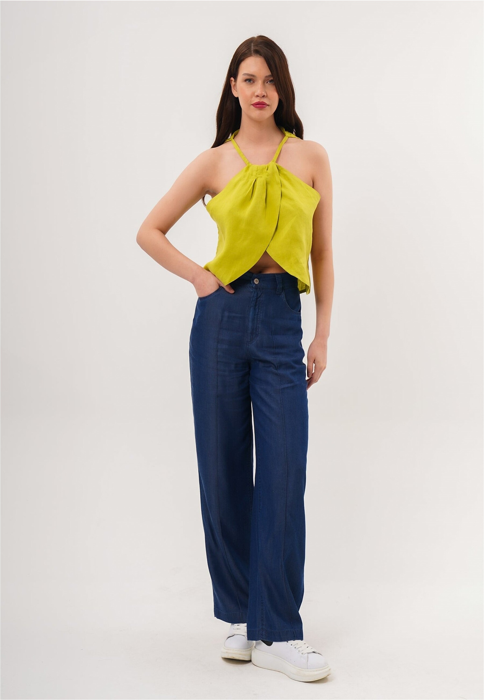 freshlions Stoffhose »Giona«, mit angesagter Jeans-Optik