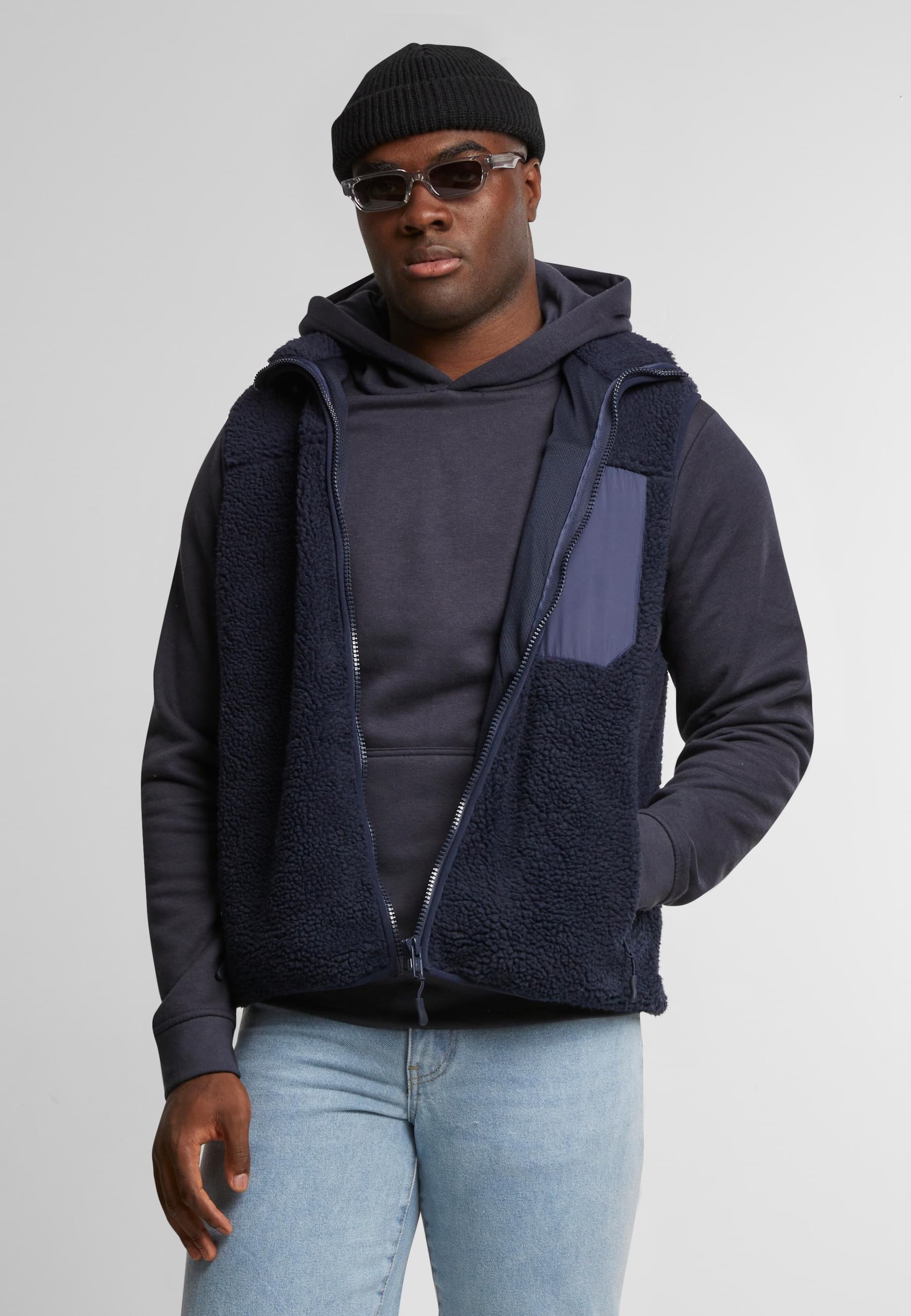 URBAN CLASSICS Kapuzensweatshirt »Urban Classics Basic Essential Hoody«, (1 tlg.)