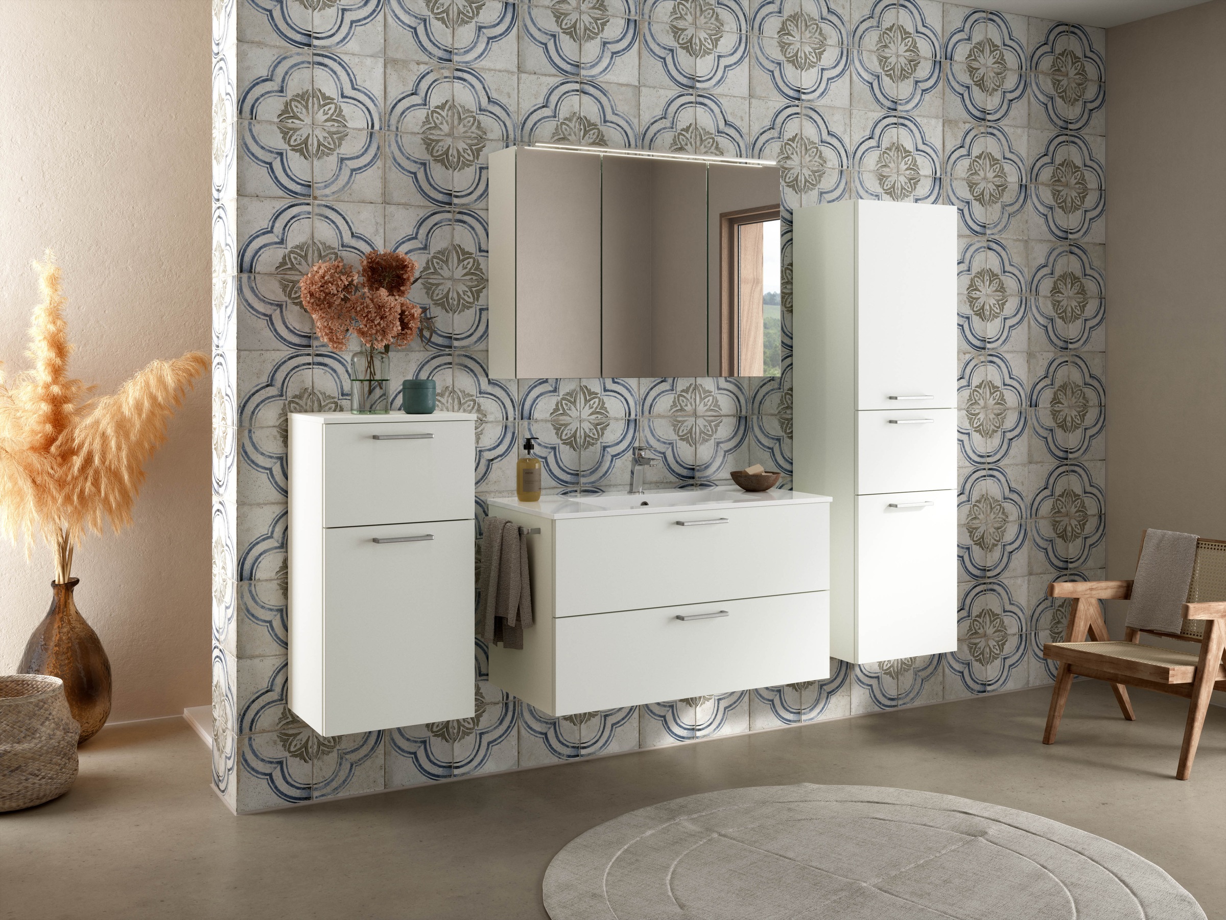 nobilia® Badmöbel-Set »Tolvina«, (4 St., vormontiert, mit Soft-Close), inkl. Spiegelschrank mit Beleuchtung und Dimmerfunktion, in 4 Breiten