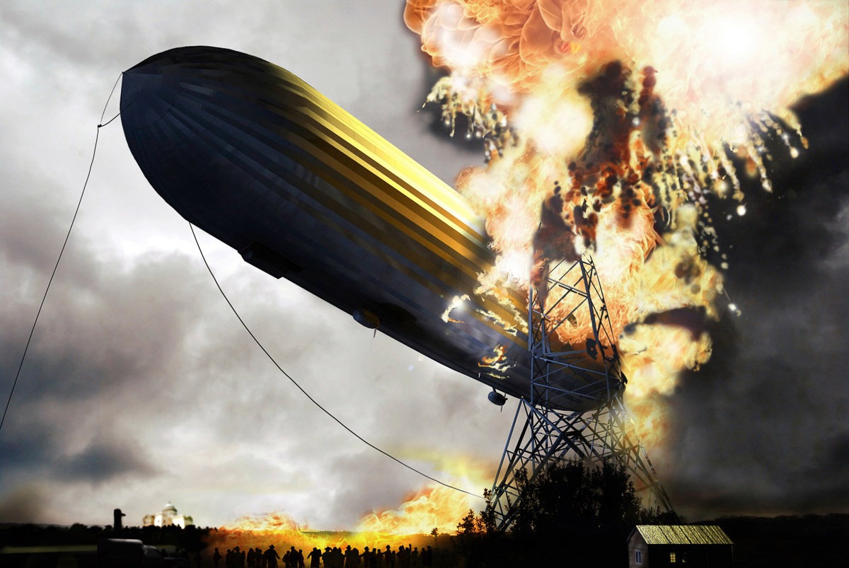 Papermoon Fototapete "Zeppelin mit Explosion" günstig online kaufen