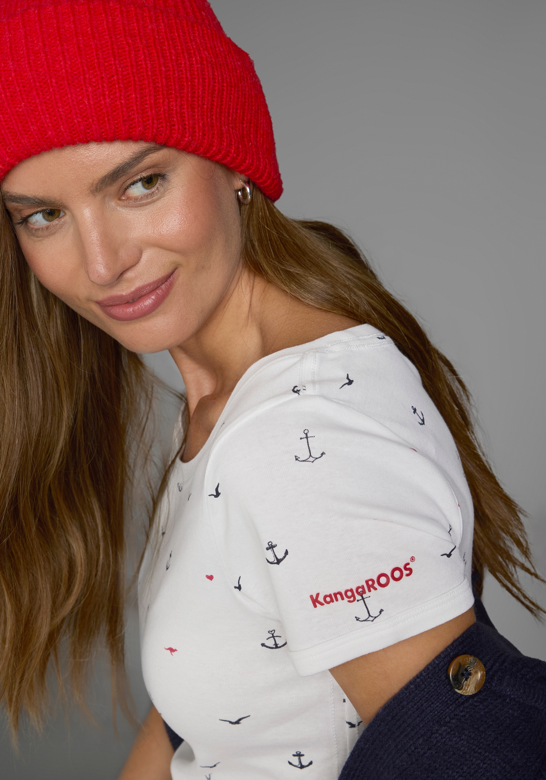 KangaROOS T-Shirt, kurzärmelig, sehr figurbetont und hüftbedeckend günstig online kaufen