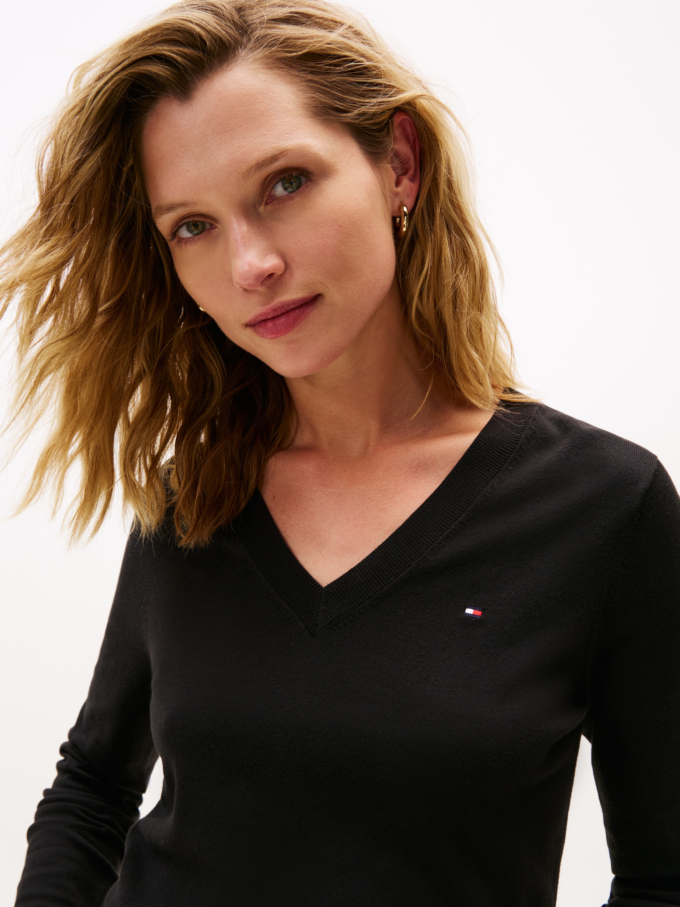 Tommy Hilfiger V-Ausschnitt-Pullover, mit Logo-Stickerei