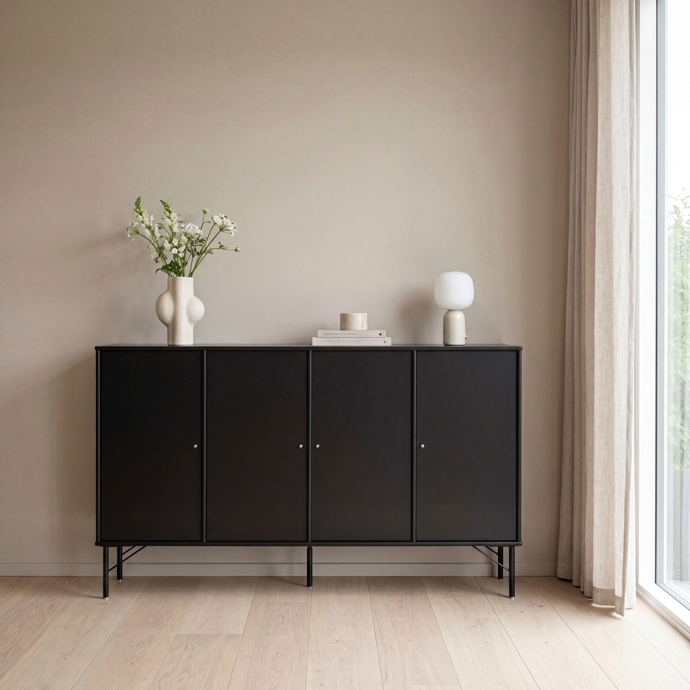 Hammel Furniture Sideboard "Mistral Kubus" mit vier Türen und Metall Füße, Breite: 136 cm