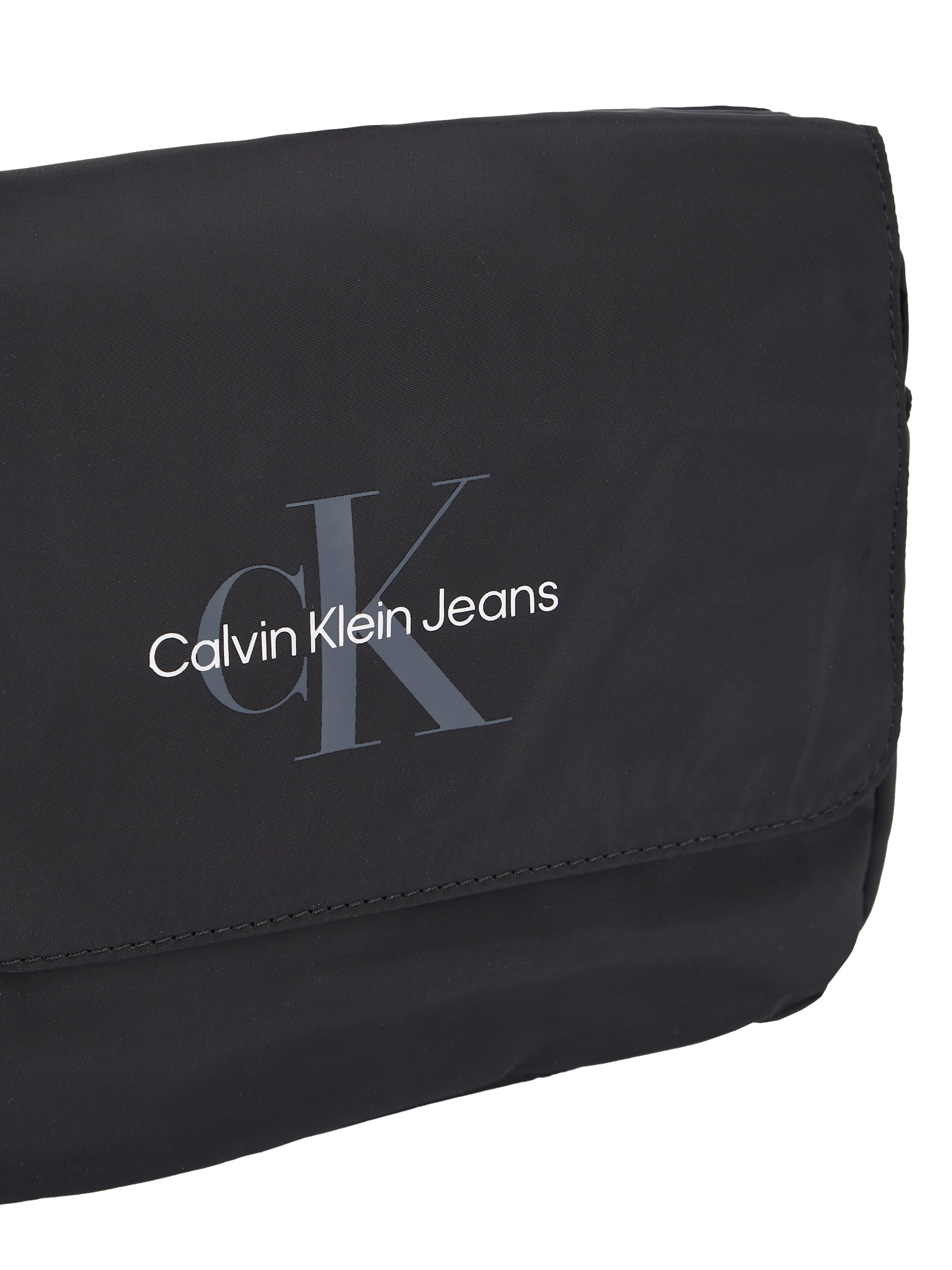 Calvin Klein Jeans Messenger Bag »SPORT ESSENTIALS UT FLAP CB22«, Umhängetasche, Schultertasche, Businesstasche Herren, Logoschriftzug