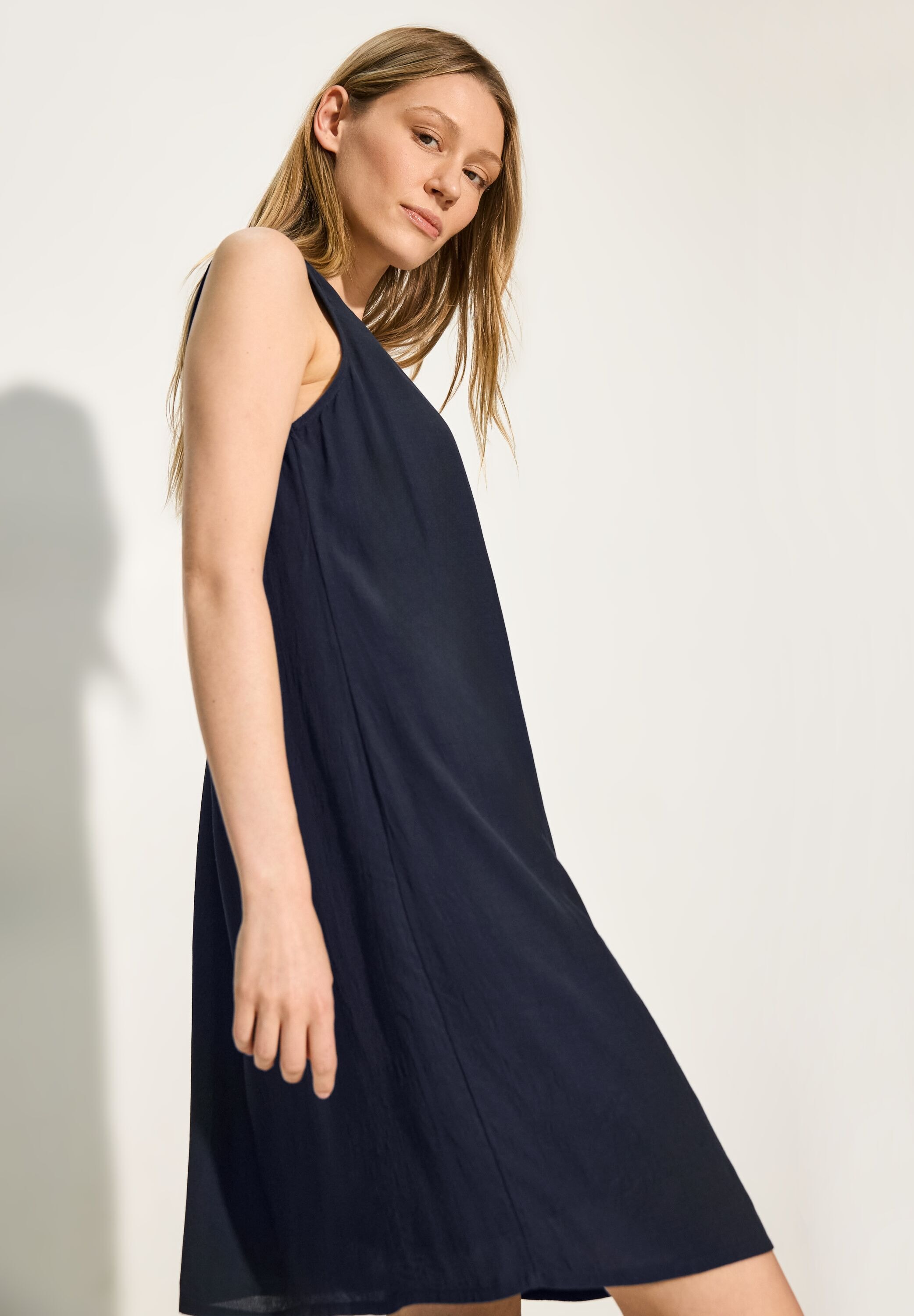 Cecil Sommerkleid, in Crepe Optik