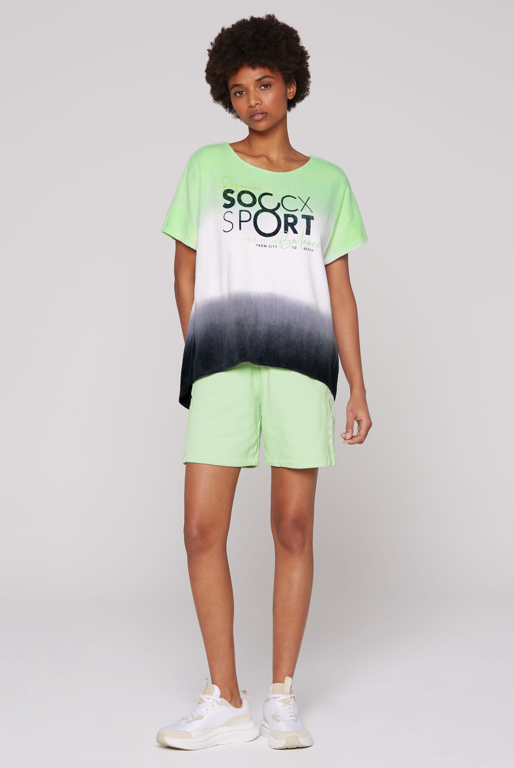 Thumbnail - SOCCX Rundhalsshirt mit überschnittenen Schultern