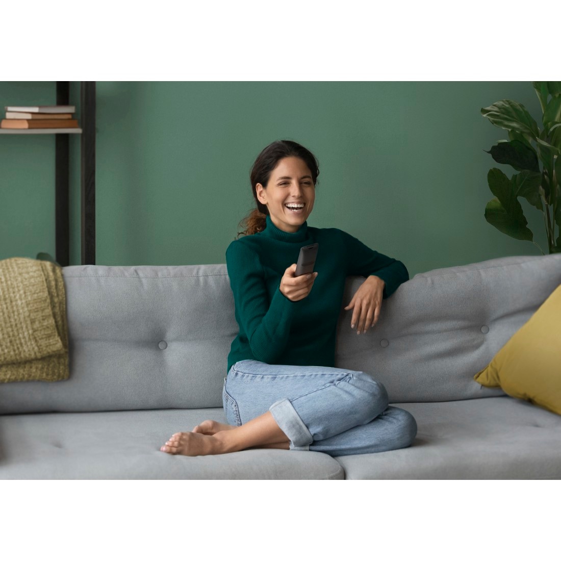 Hama Universal-Fernbedienung »Universal-Fernbedienung für TV- und AV-Geräte mit Solaraufladung« 8-in-1 Solaraufladung, Lernfunktion, steuert bis zu 8 Geräte, Streamingtasten