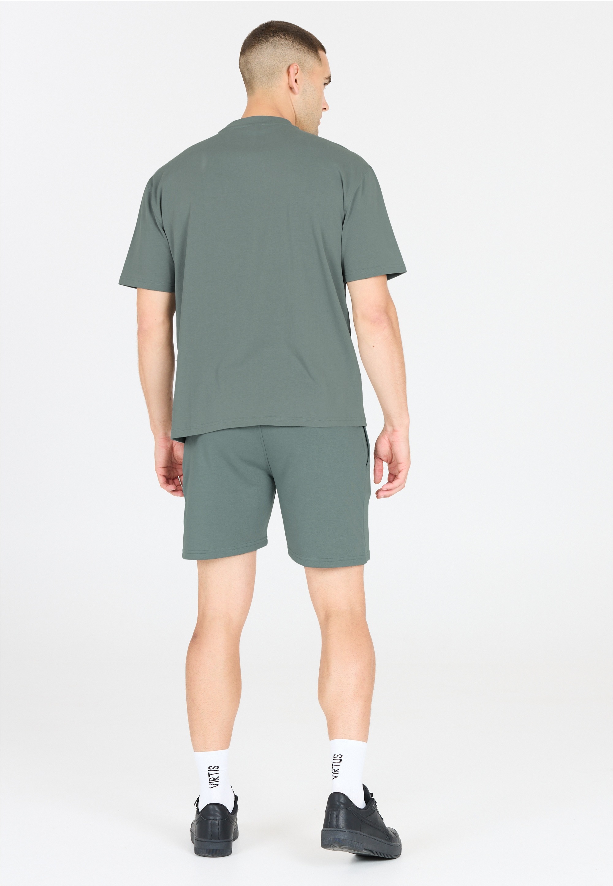 Virtus Shorts »Kayden«, aus weichem und langlebigem Sweat-Material