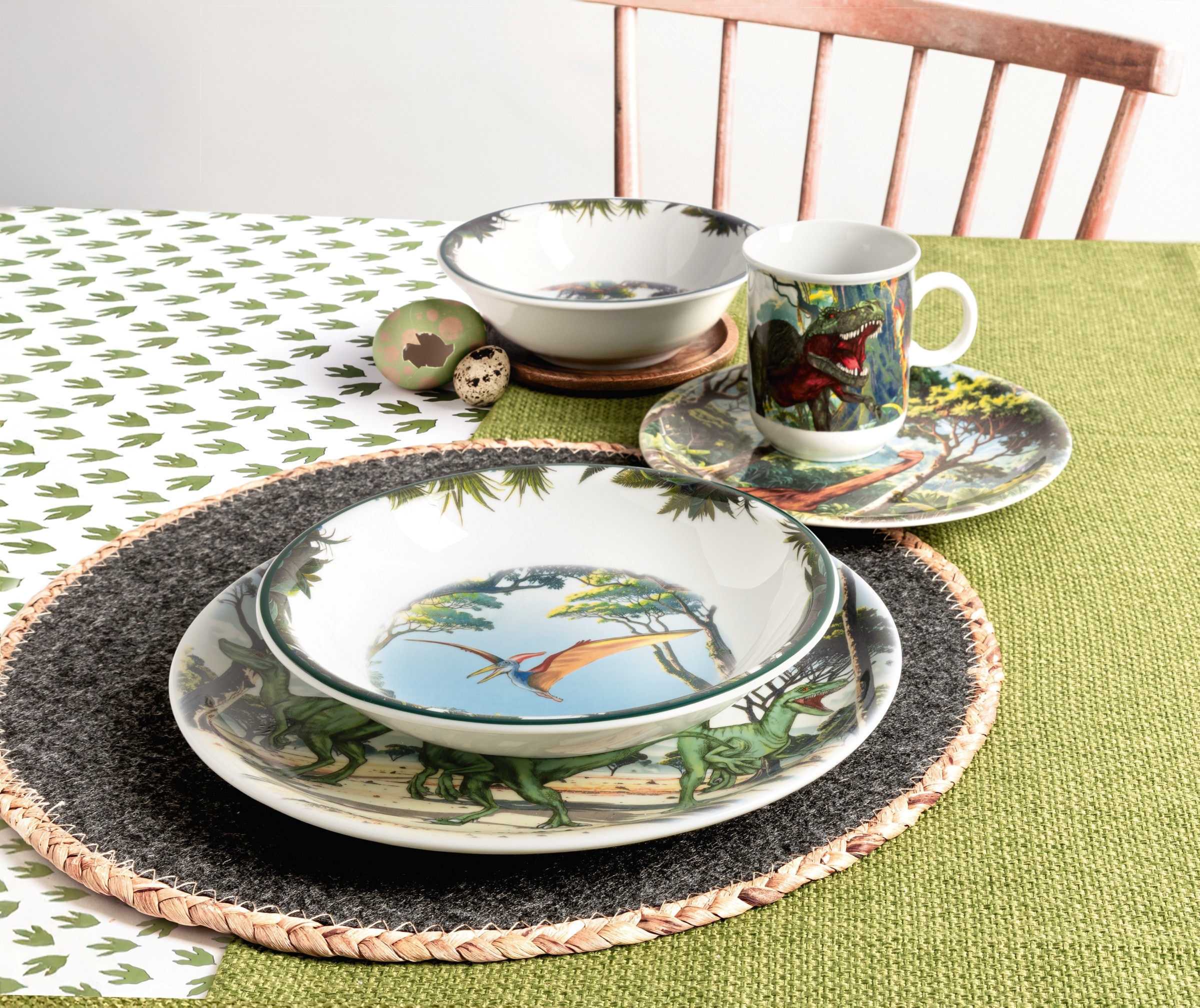 Seltmann Weiden Kombiservice »Kinder-Set 3-teilig Compact Dino, Becher, Frühstücksteller, Schüssel« Becher, Frühstücksteller, Schüssel, Dinosaurier