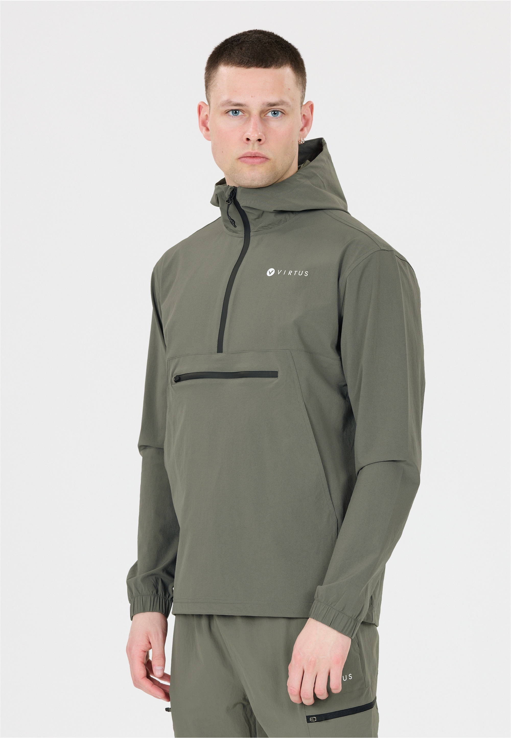 Virtus Trainingsjacke "Jayson", Im Anorak-Design mit Stretchfunktion günstig online kaufen