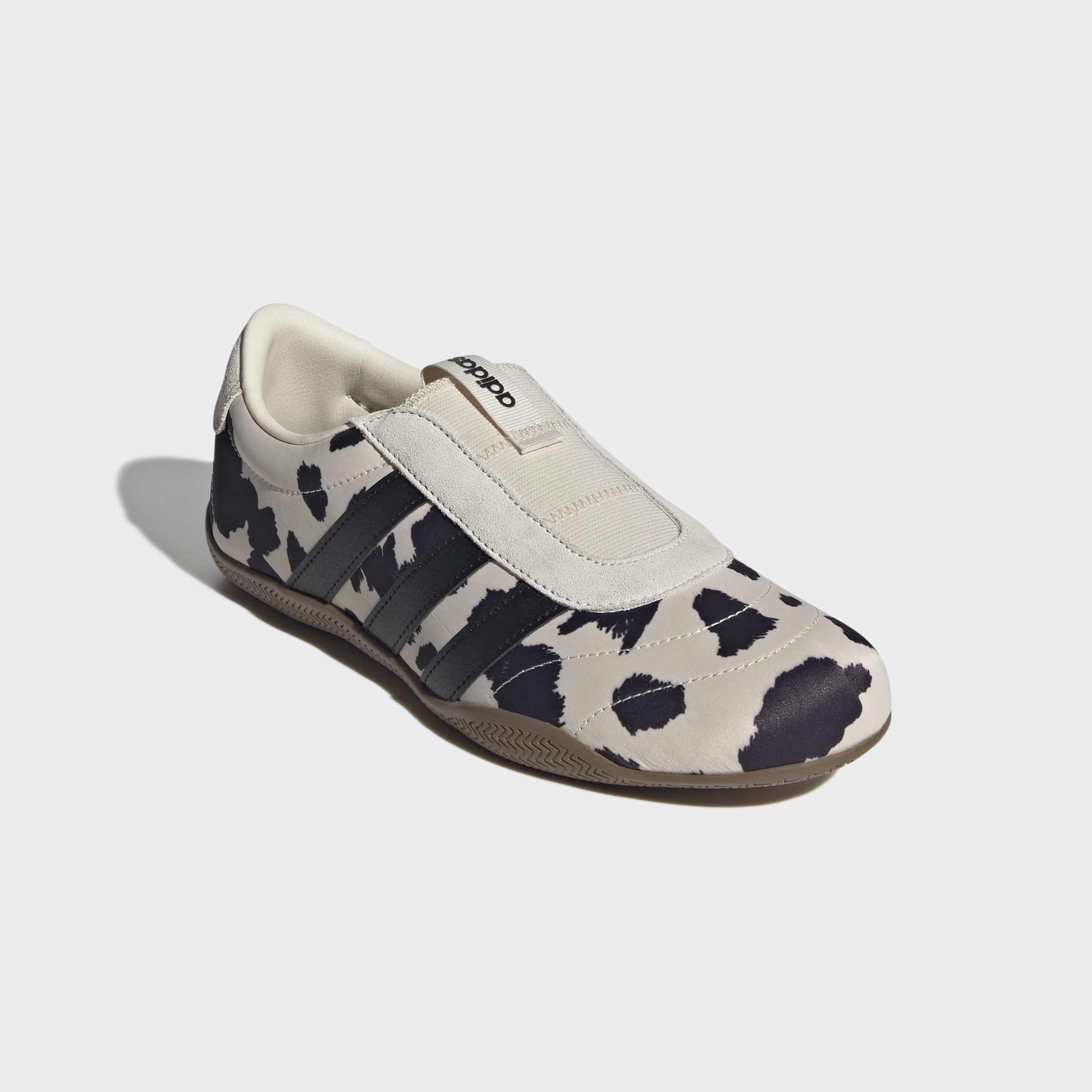 adidas Sportswear Sneaker "GRAND COURT LO SLIP ON" mit Kuh Muster