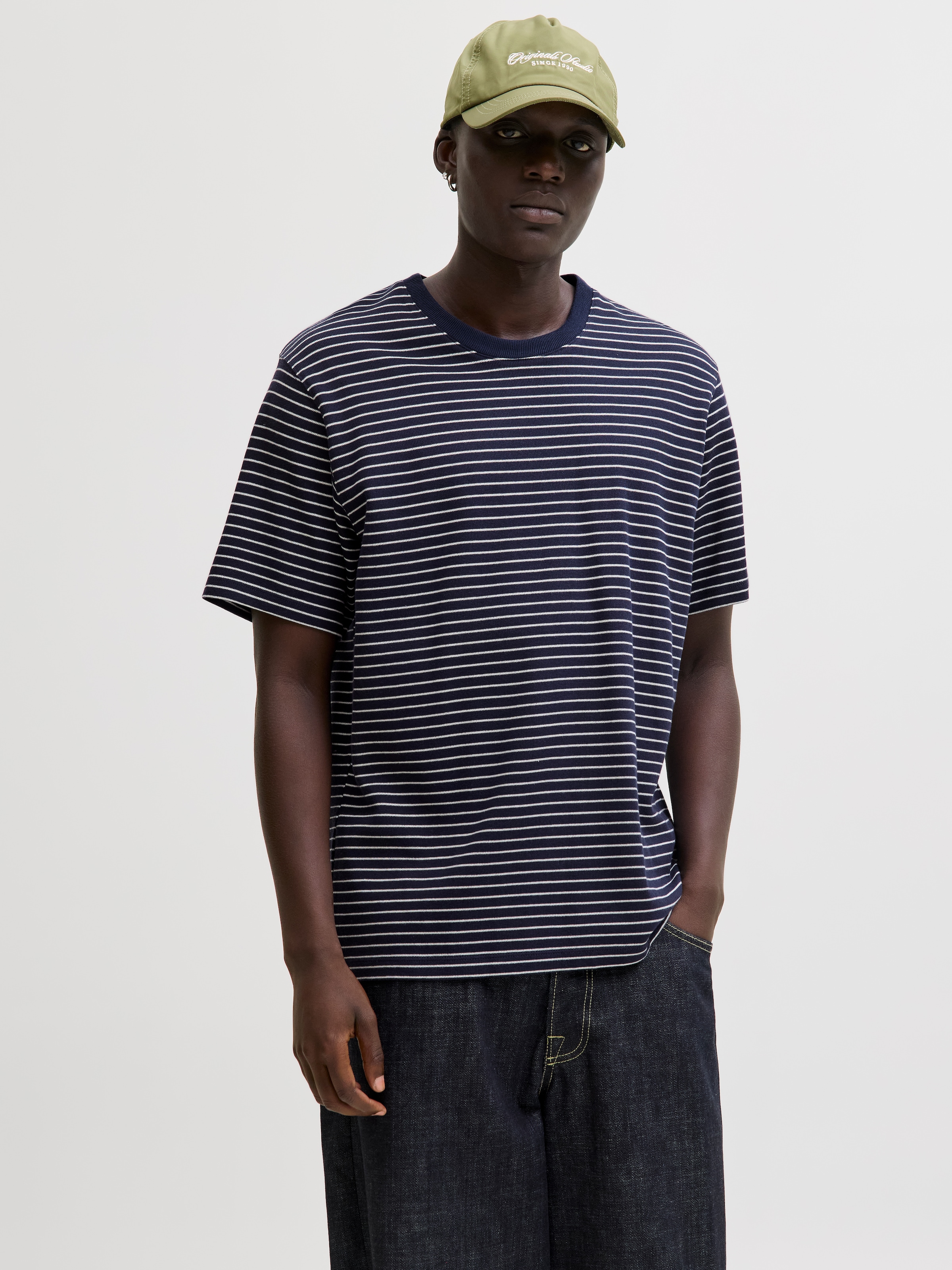 Jack & Jones Rundhalsshirt "JJEDOVER STRIPED TEE SS CREW NECK SN" mit Streifendesign