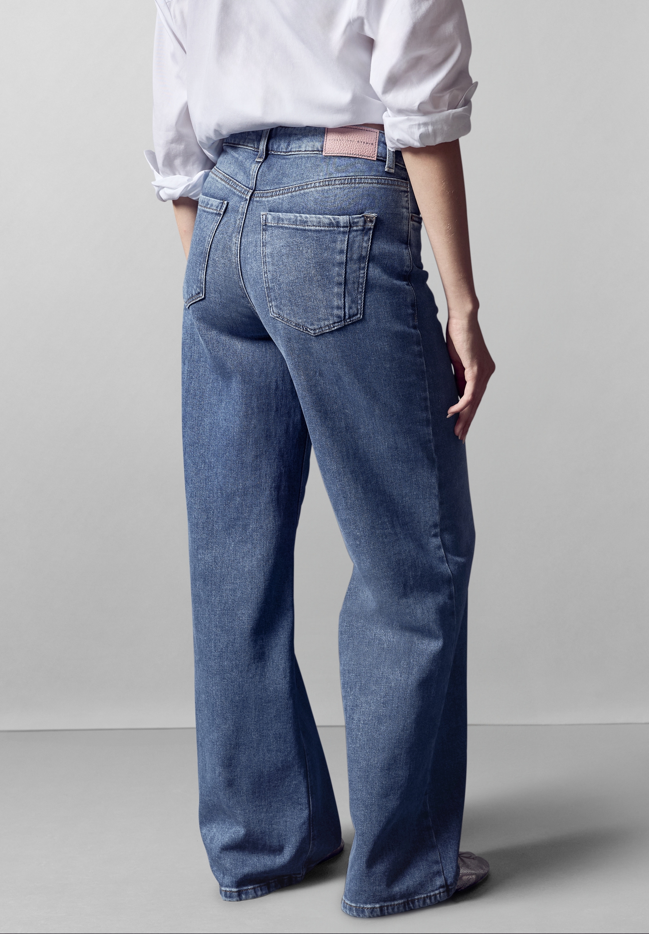 Loose-fit-Jeans, aus Baumwolle mit Stretchanteil