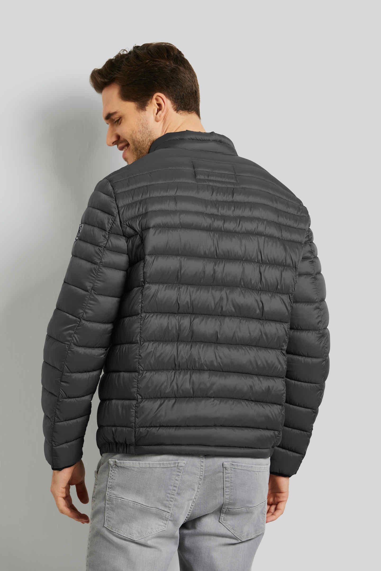 bugatti Steppjacke, ohne Kapuze, aus besonders leichtem Material günstig online kaufen