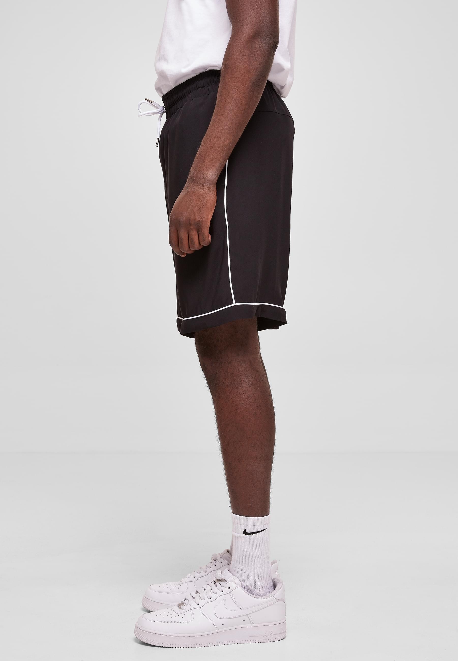 URBAN CLASSICS Stoffhose »Urban Classics Herren Bowling Shorts«, (1 tlg.)