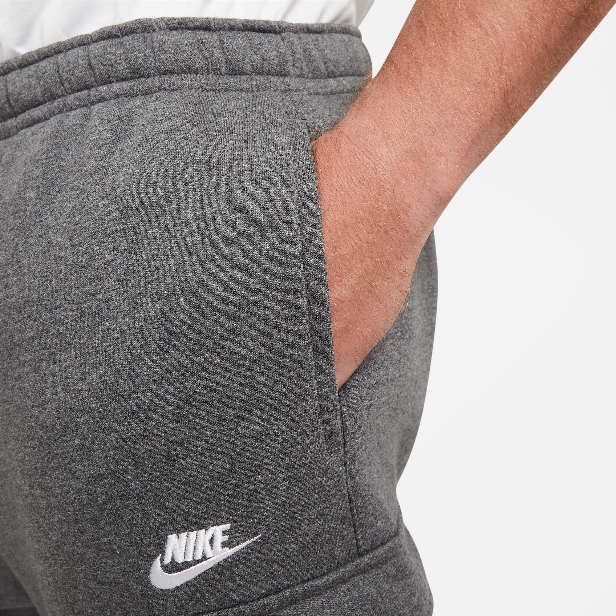 Nike Sportswear Jogginghose »CLUB FLEECE MEN'S CARGO PANTS« auf