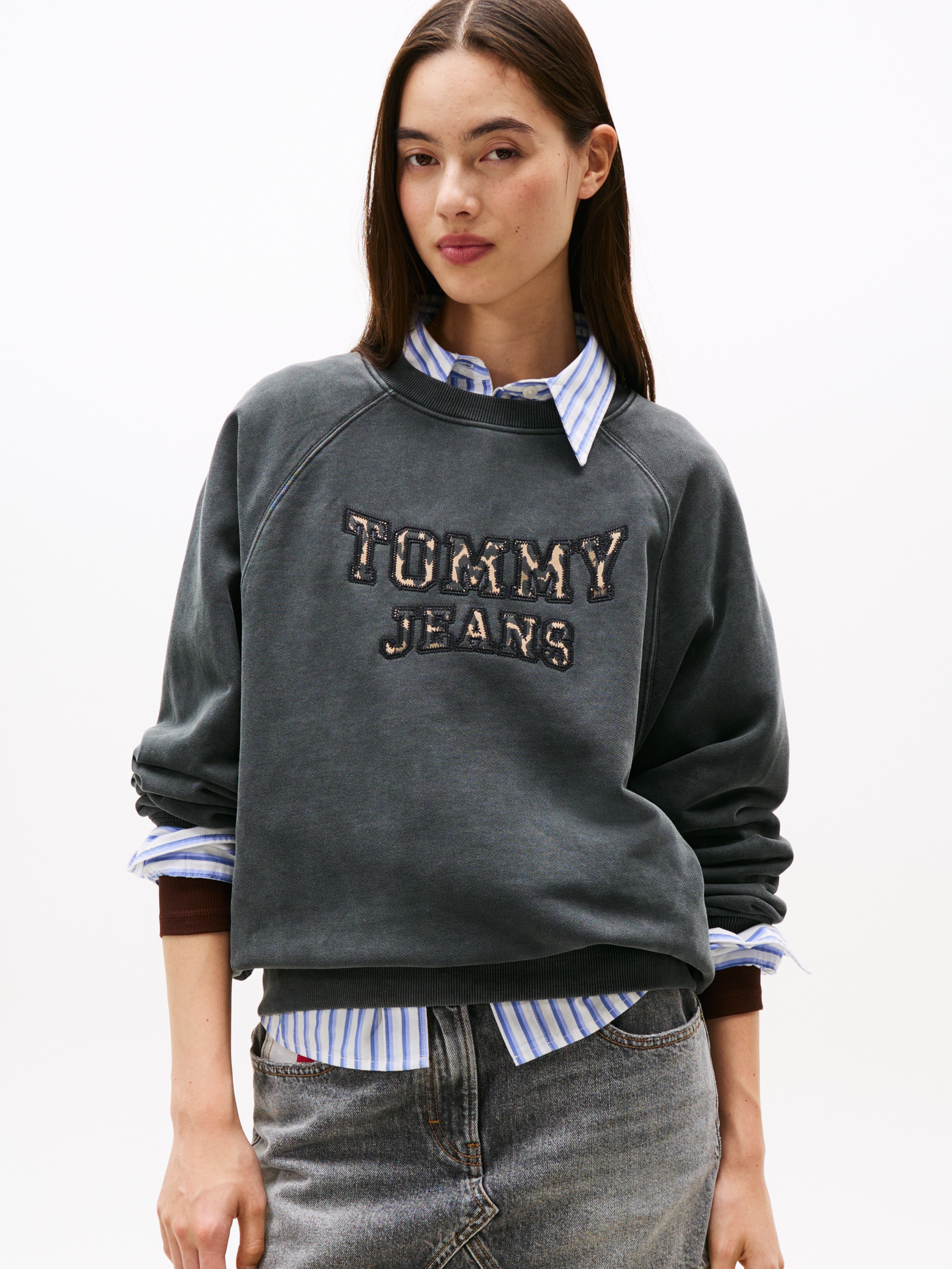 Tommy Jeans Sweatshirt "TJW BXY LEOPARD VARSITY CREW" günstig online kaufen