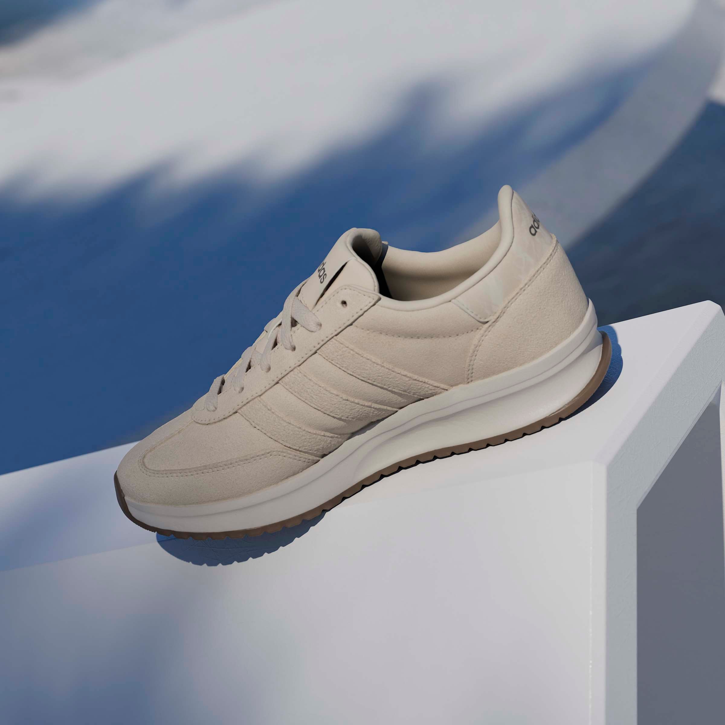 adidas Sportswear Sneaker »RUN 70S 2.0«  inspiriert vom Design des SL72
