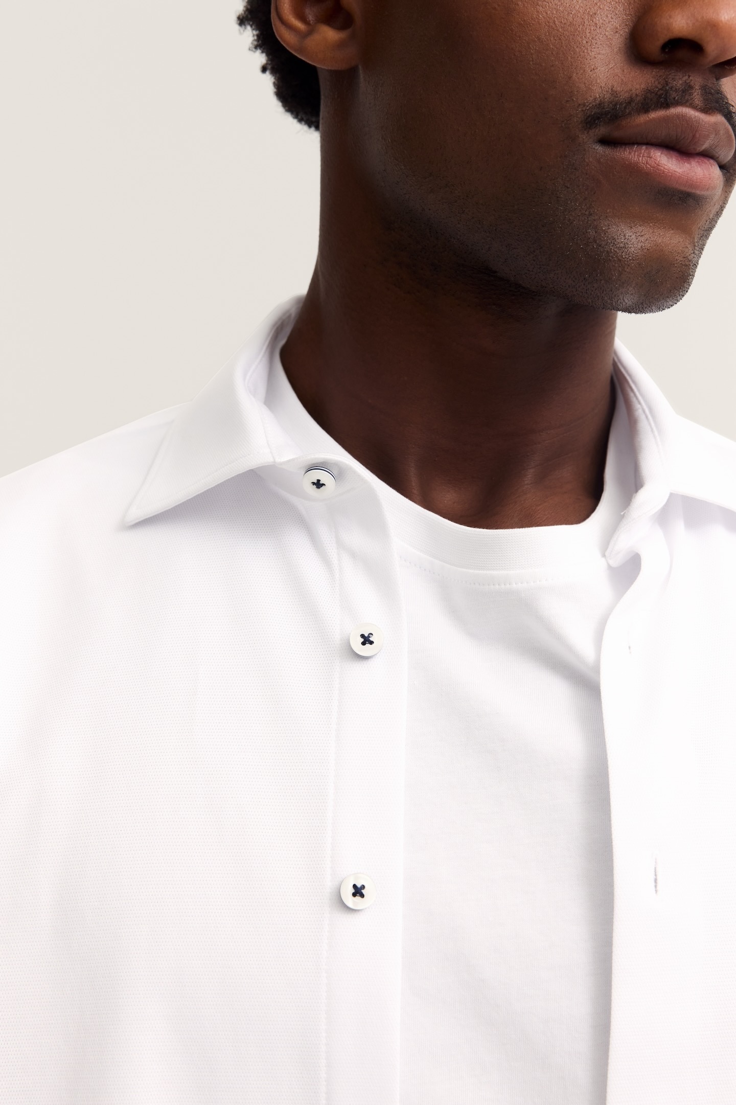 bugatti Langarmhemd »Modern Fit«, mit Kent-Kragen und Stretch-Funktion