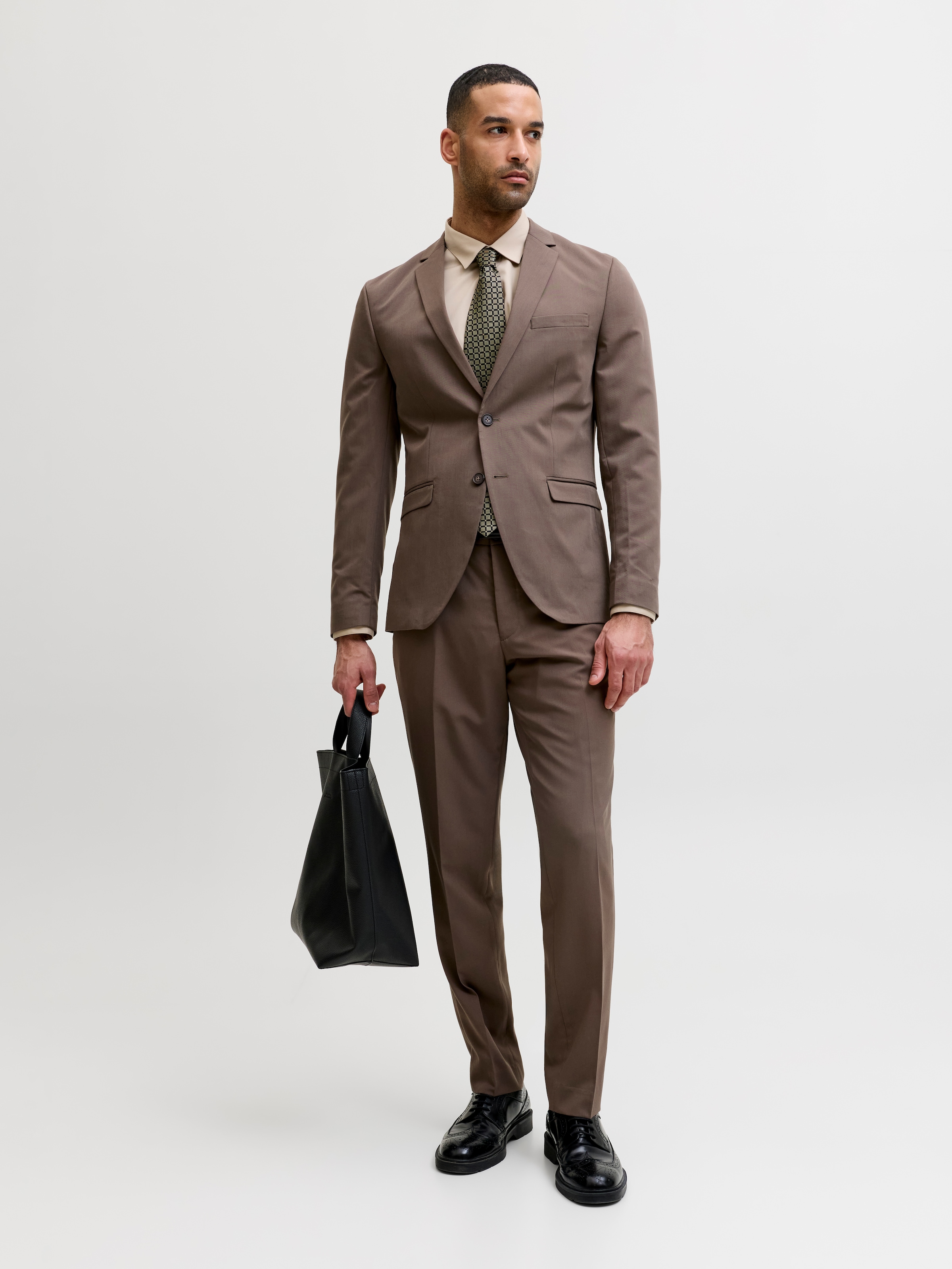 Jack & Jones »JPRFRANCO  Extra schmal, pflegeleicht, stilvoll mit fallendem Revers« slim fit Materialmix aus Polyester, Viskose und Elasthan
