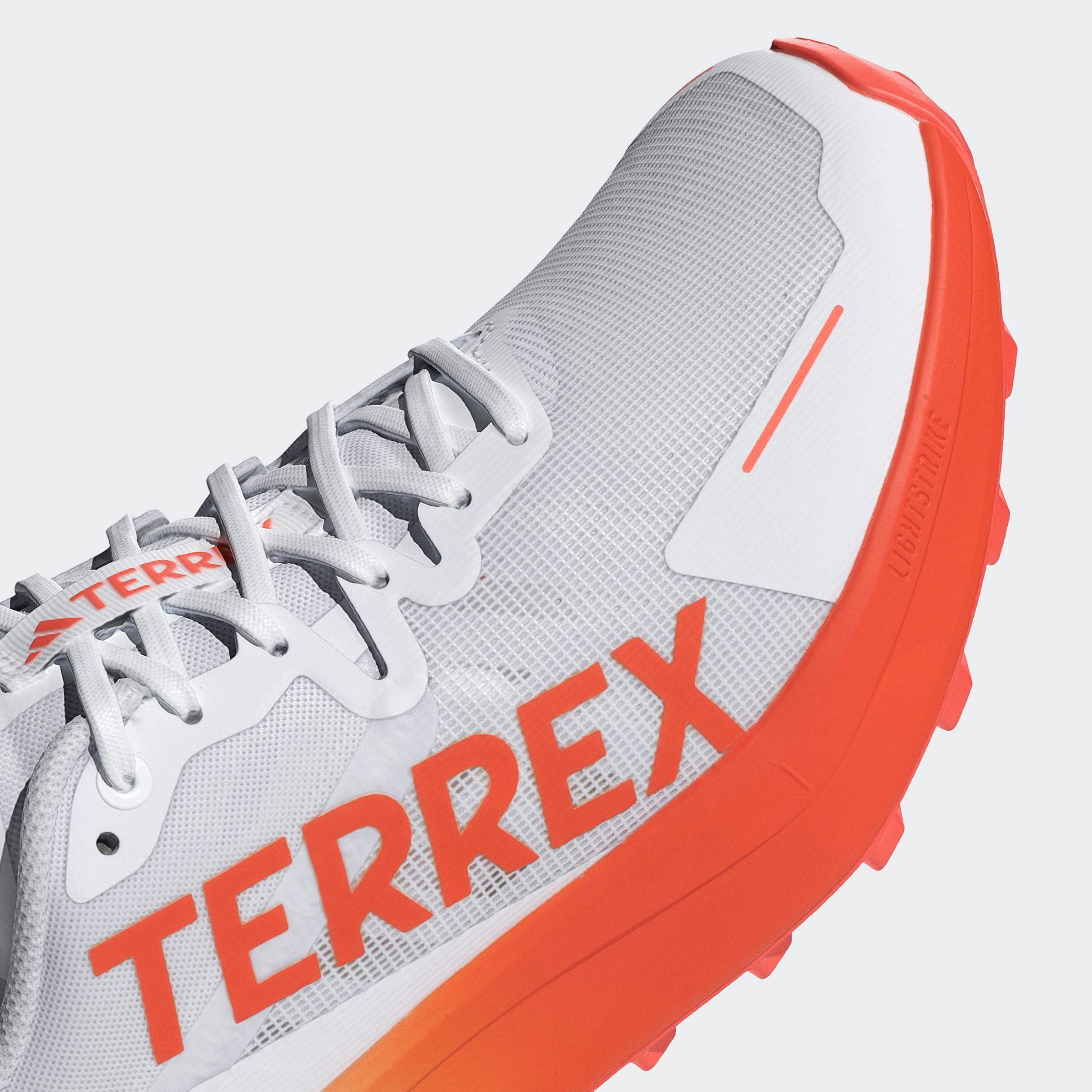 adidas TERREX Trailrunningschuh »TERREX AGRAVIC 3 TRAILRUNNING«