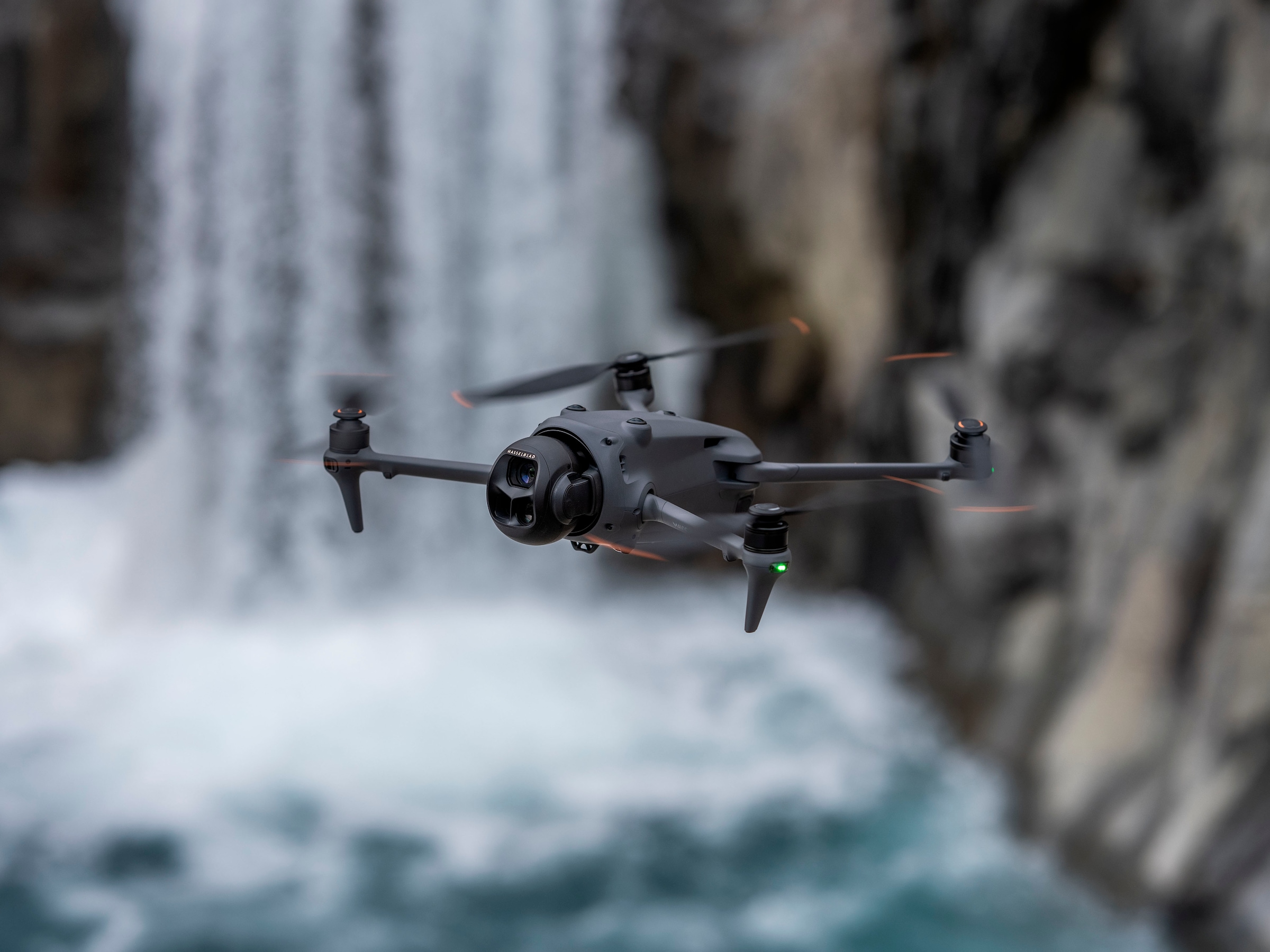 DJI Drohne »Mavic 4 Pro«, 6K/60 fps HDR, DJI RC 2 Fernsteuerung