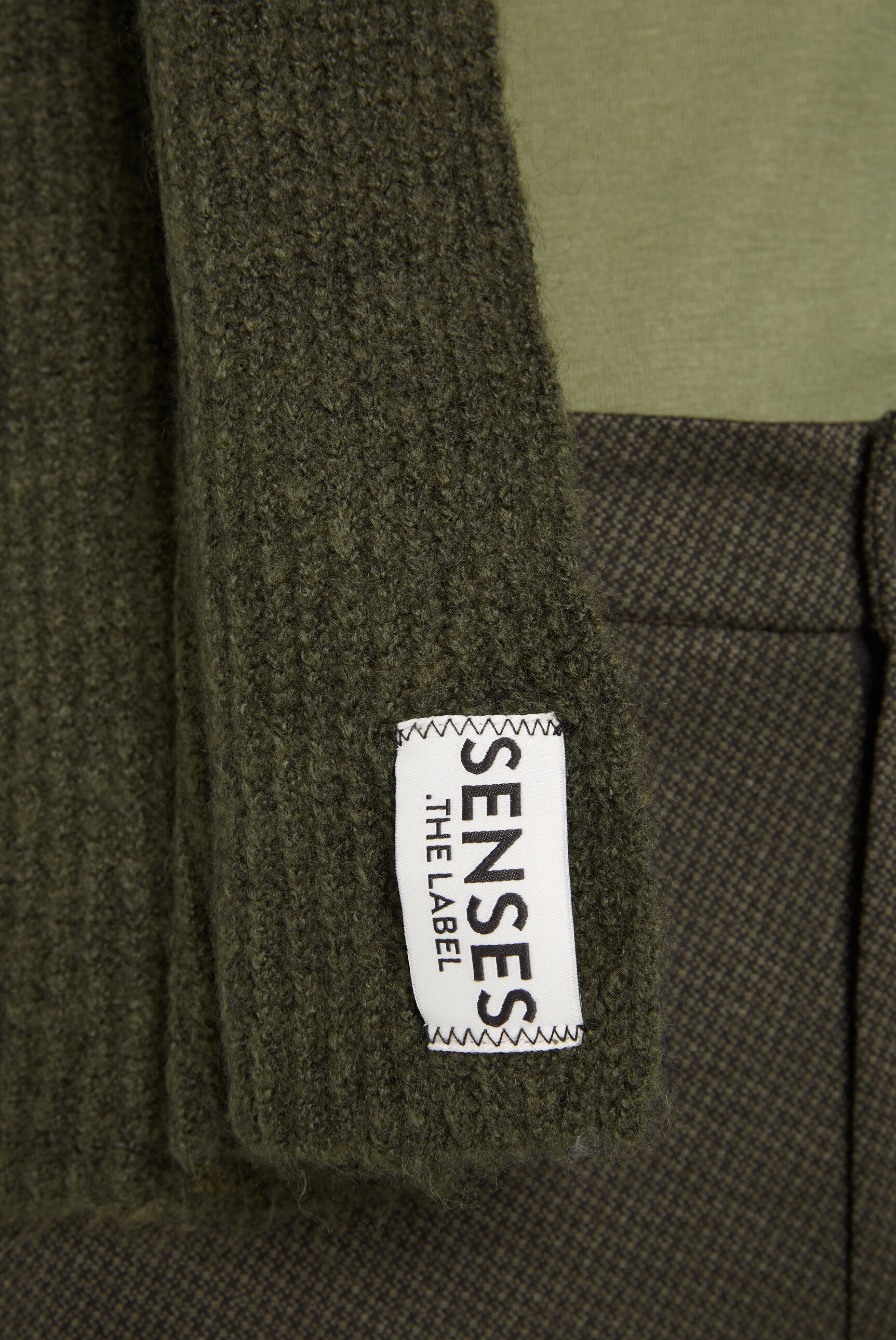 SENSES.THE LABEL Strickschal