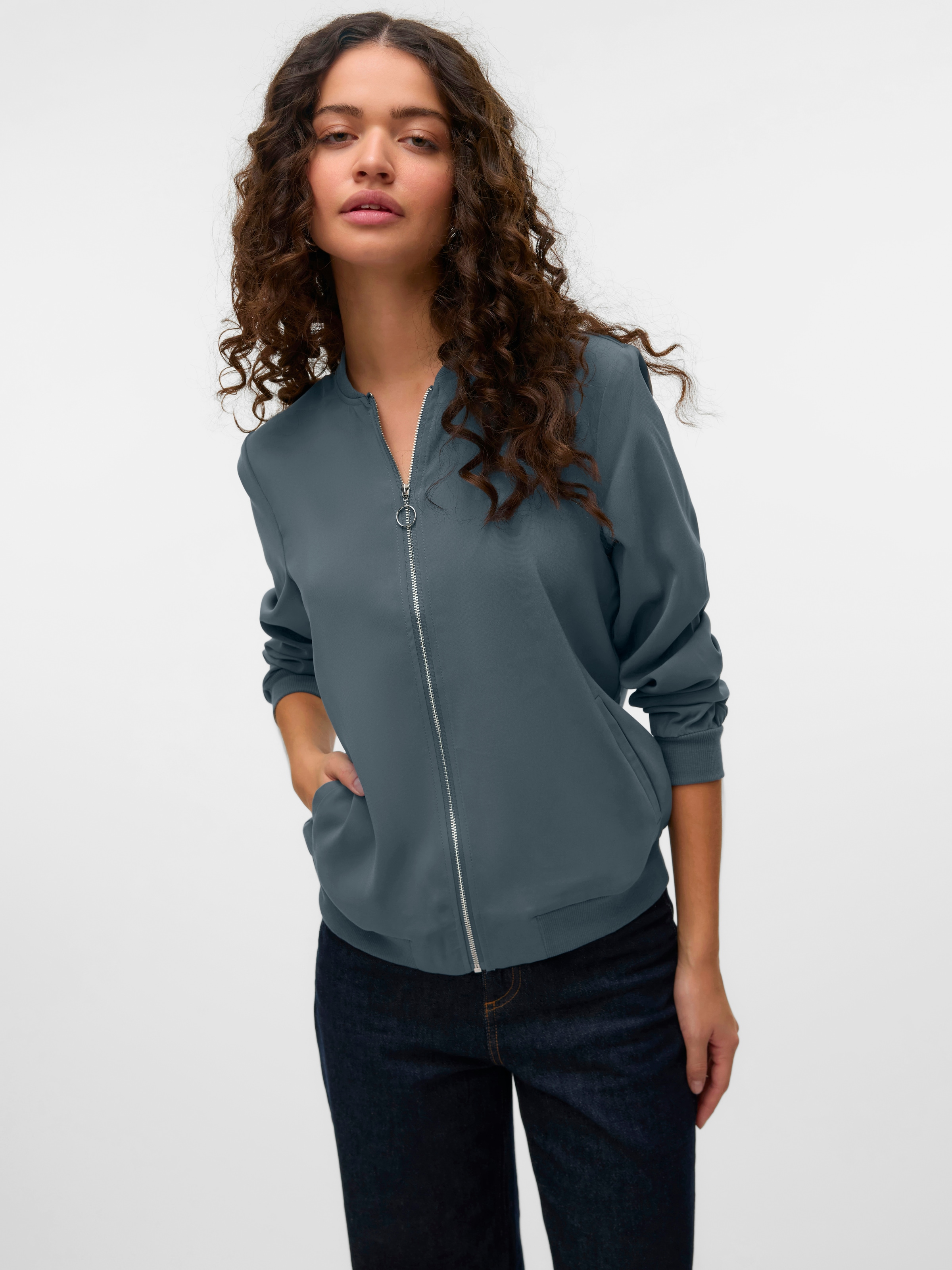 Vero Moda Bomberjacke "VMCOCO L/S BOMBER NOOS", in modisch kurzer Form günstig online kaufen