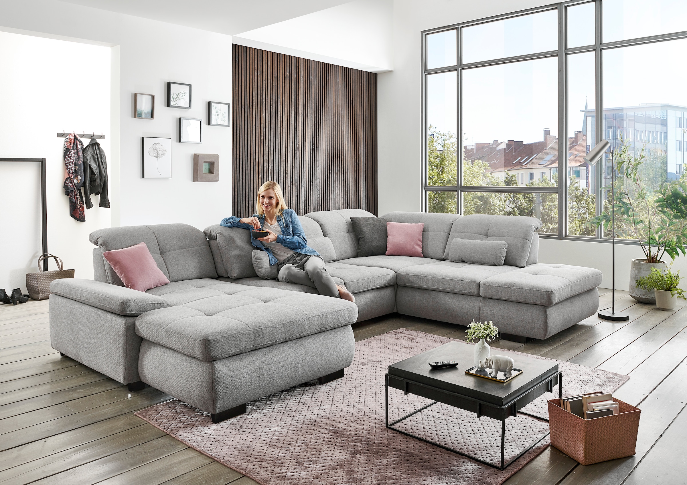Die PlanBar Ecksofa »MP-IN16012 L-Form, mit Federkern-Polsterung«, inkl. Sitztiefenverstellung wahlweise mit weiteren Funktionen